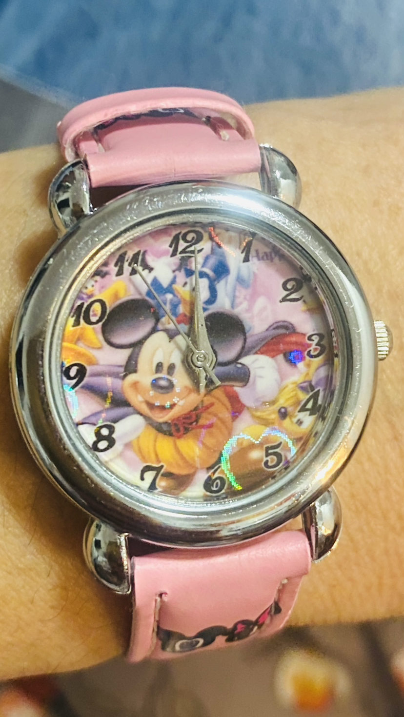 今日珀斯可愛的Disney迪士尼米老鼠手表10 可愛的Disney迪士尼米老鼠手表10