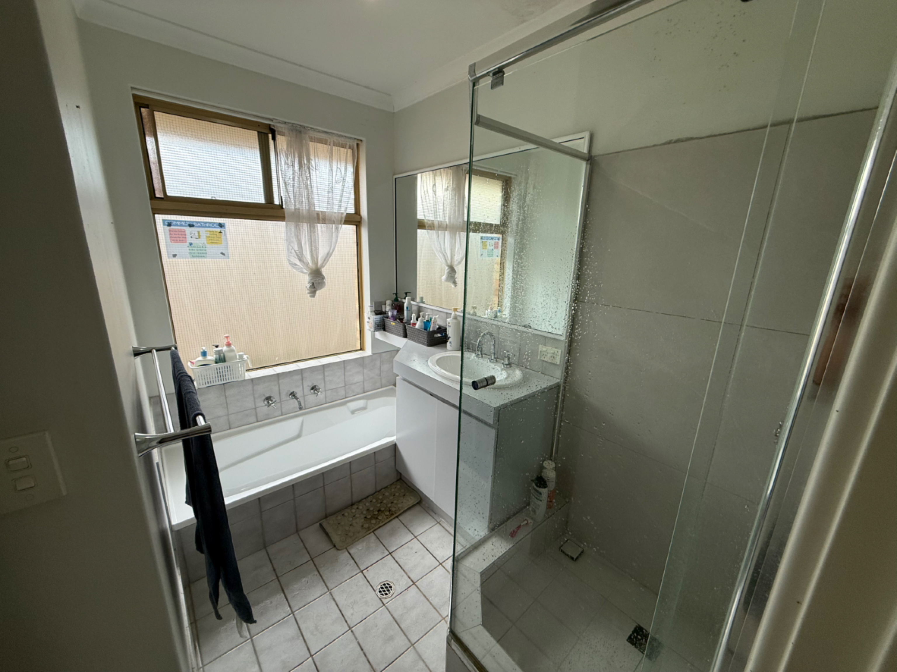 今日珀斯Thornlie Perth 个人转租超便利高性价比次卧包所有Bills可拎包入住 Thornlie Perth 个人转租超便利高性价比次卧包所有Bills可拎包入住