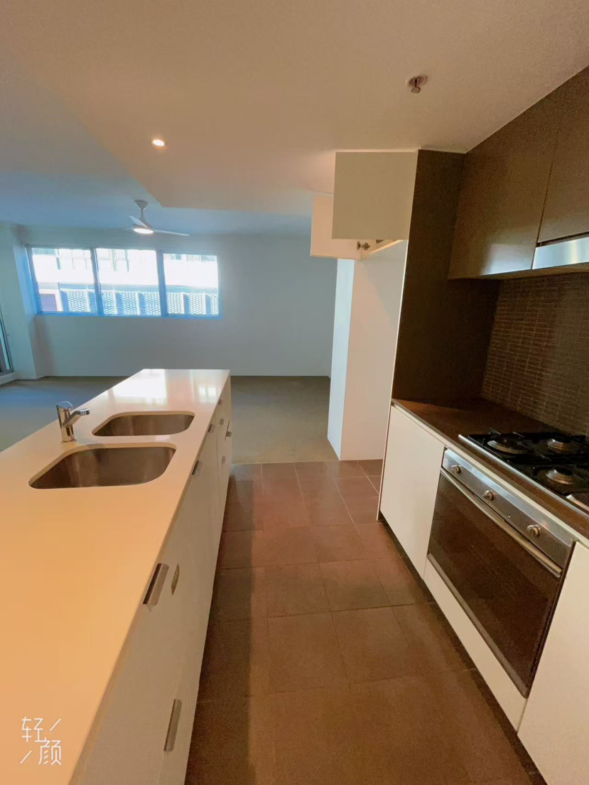 今日悉尼Zetland 两室两卫提供家具家电 地段优越 Zetland 两室两卫提供家具家电 地段优越