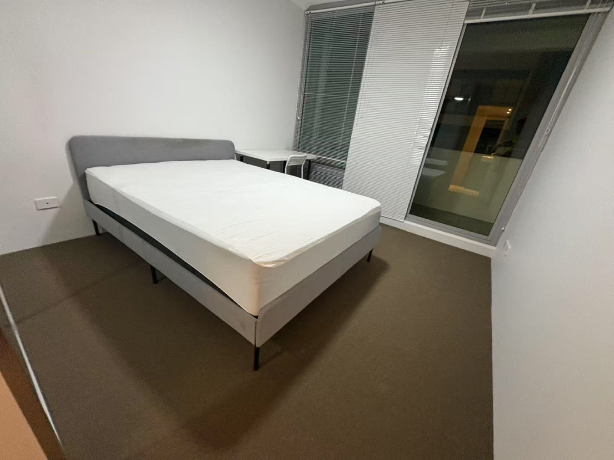 今日悉尼Zetland 两室两卫提供家具家电 地段优越 Zetland 两室两卫提供家具家电 地段优越