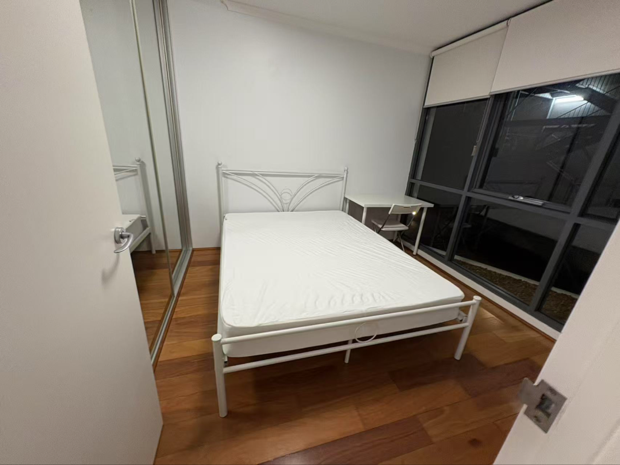 今日悉尼Zetland 两室两卫木地板提供家具家电 Zetland 两室两卫木地板提供家具家电
