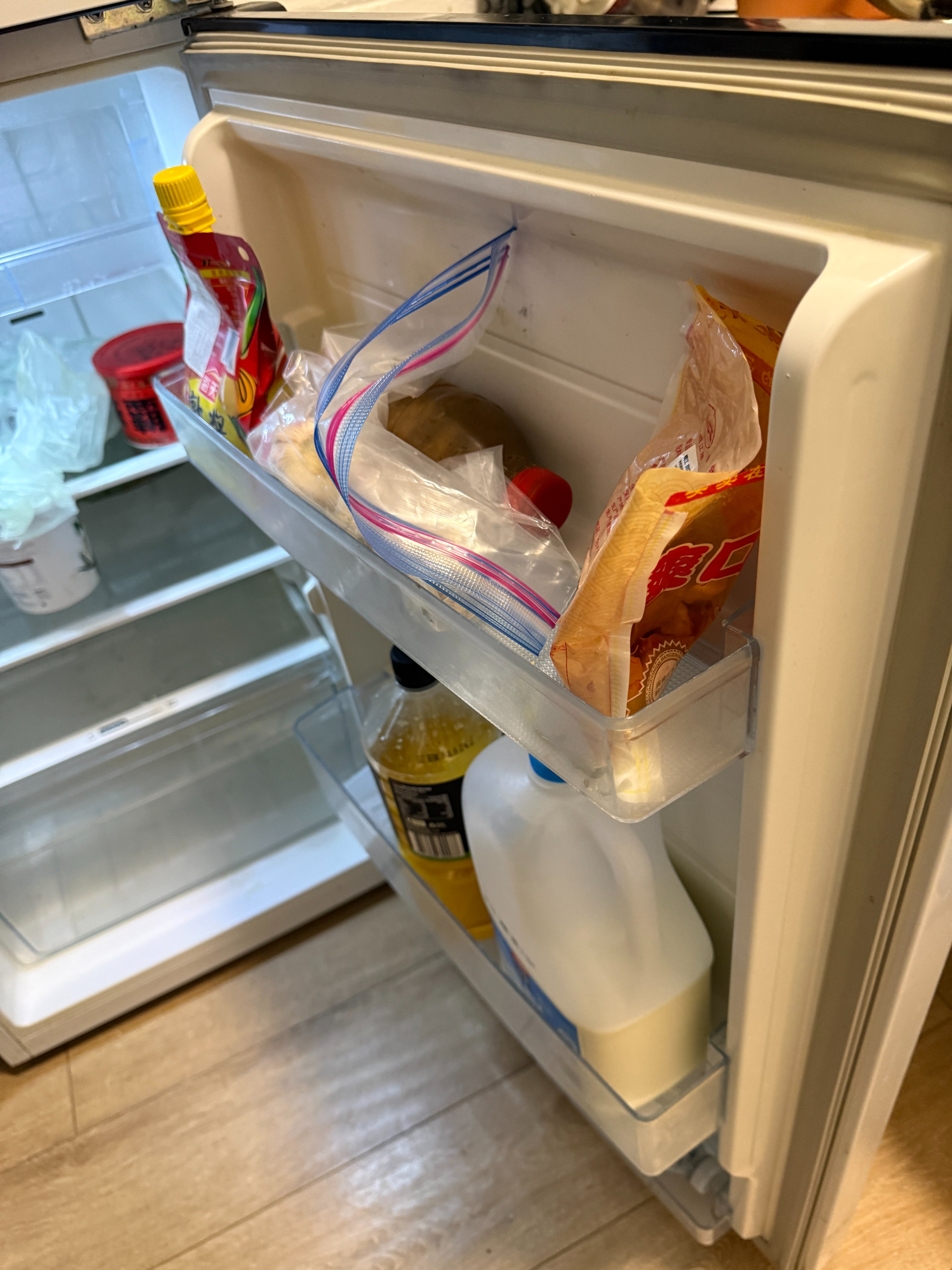 今日珀斯低价出售闲置冰箱 低价出售闲置冰箱