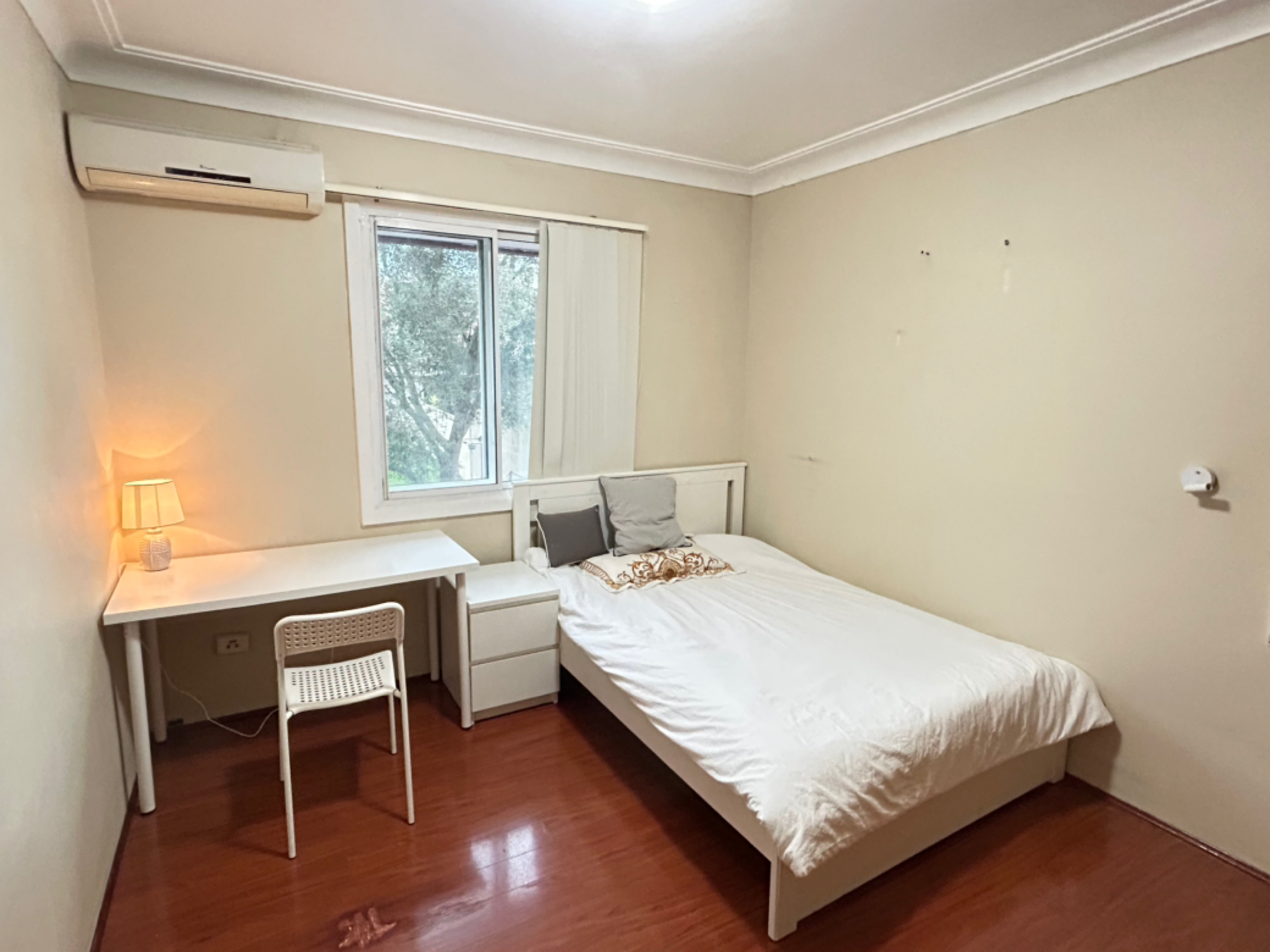 今日悉尼Wolli Creek 近wolli creek走路去火车站5分钟 Wolli Creek 近wolli creek走路去火车站5分钟