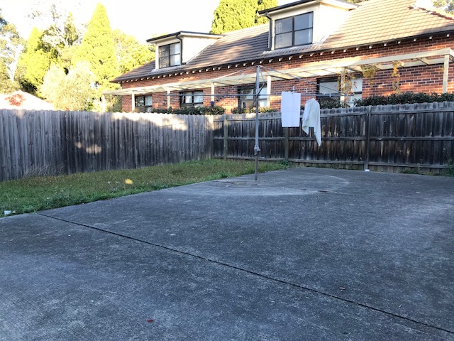今日珀斯Burwood 新装修HOUSE近购物中心 方正房间 合用3个新卫浴间 方便到大学 Burwood 新装修HOUSE近购物中心 方正房间 合用3个新卫浴间 方便到大学
