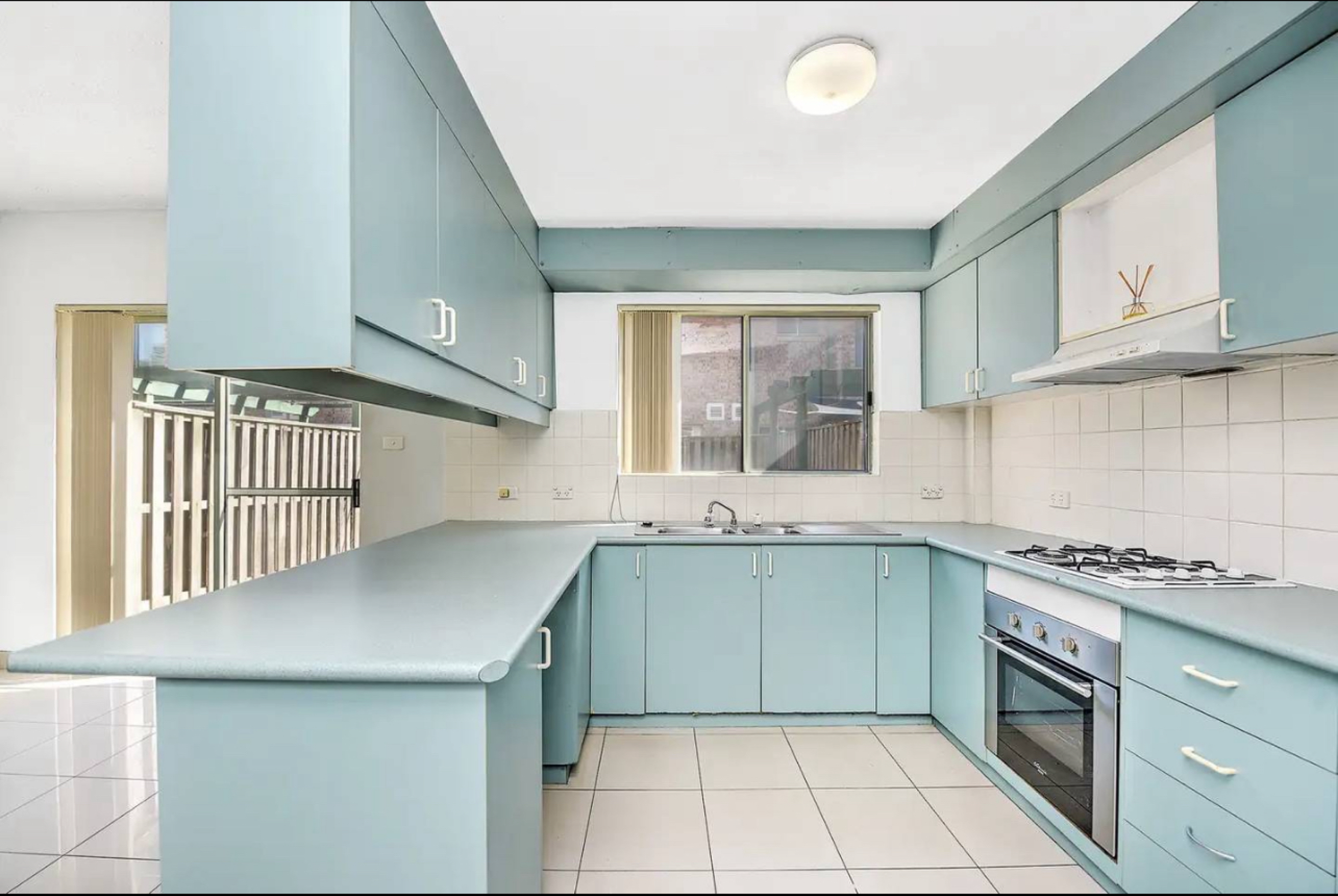 今日珀斯Strathfield stathfield townhouse单间出租 Strathfield stathfield townhouse单间出租