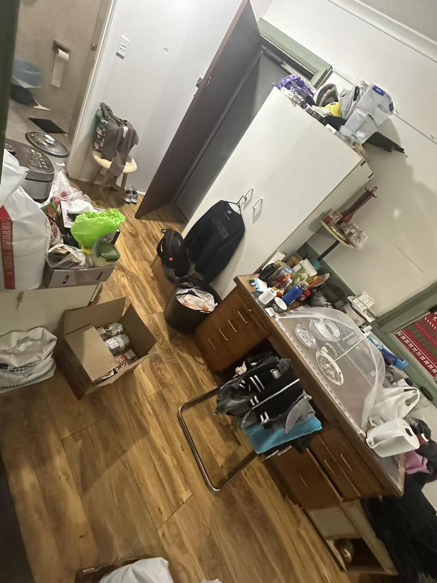 今日珀斯Auburn 房屋后面单间出售一室一卫连通客厅6月15号可入住 Auburn 房屋后面单间出售一室一卫连通客厅6月15号可入住