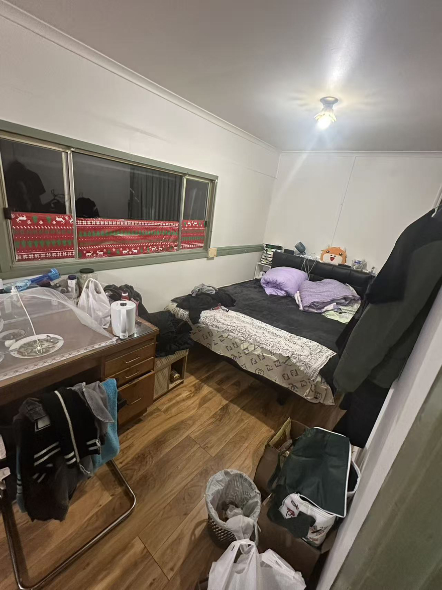 今日珀斯Auburn 房屋后面单间出售一室一卫连通客厅6月15号可入住 Auburn 房屋后面单间出售一室一卫连通客厅6月15号可入住