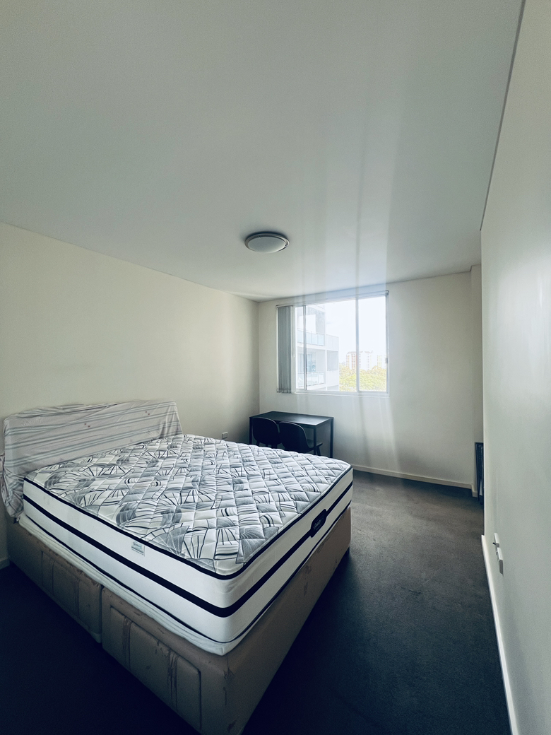 今日珀斯Strathfield 超大主卧 拎包入住 Strathfield 超大主卧 拎包入住
