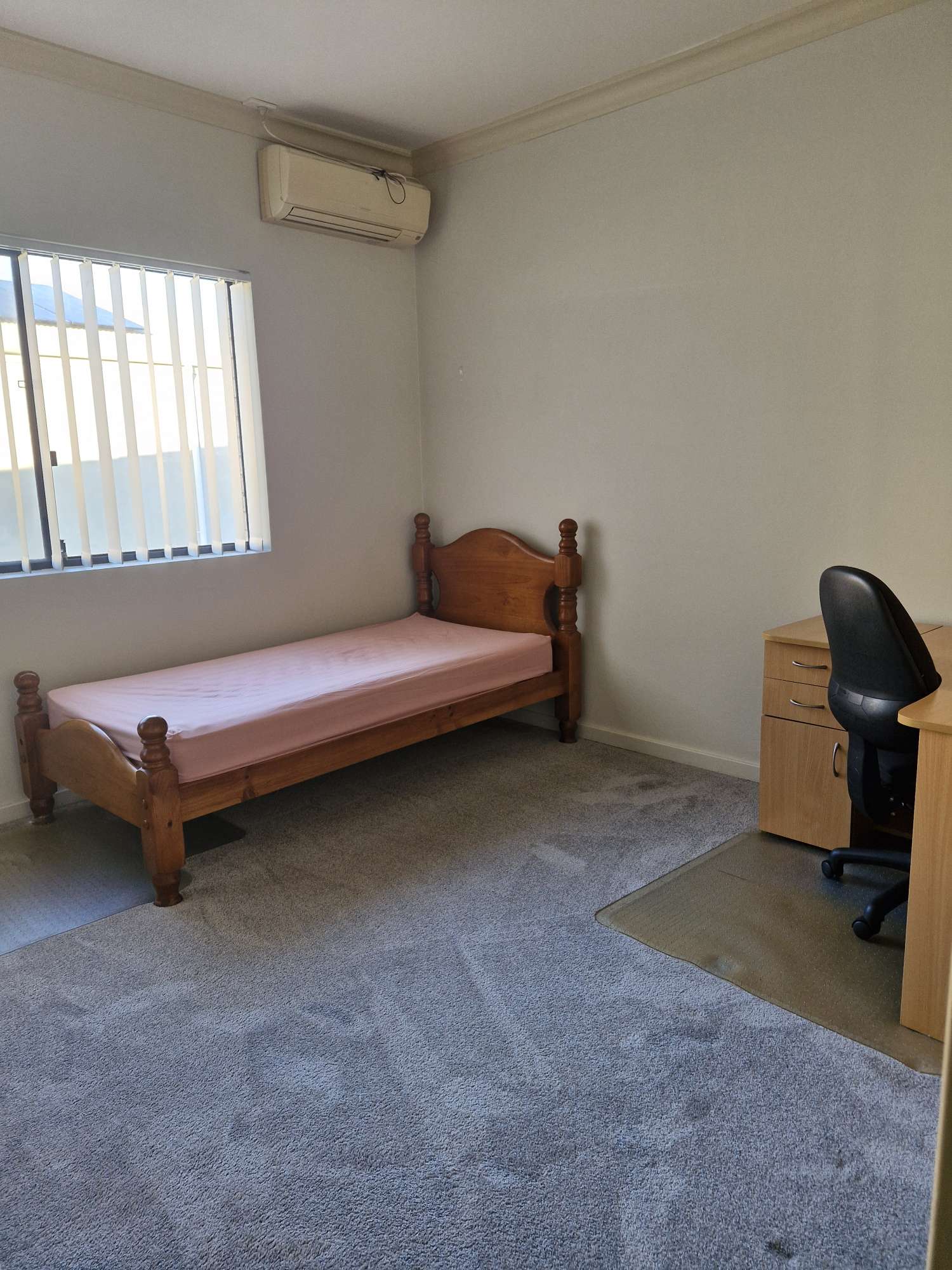 今日珀斯Parramatta Town house 优质单间招女性 Parramatta Town house 优质单间招女性