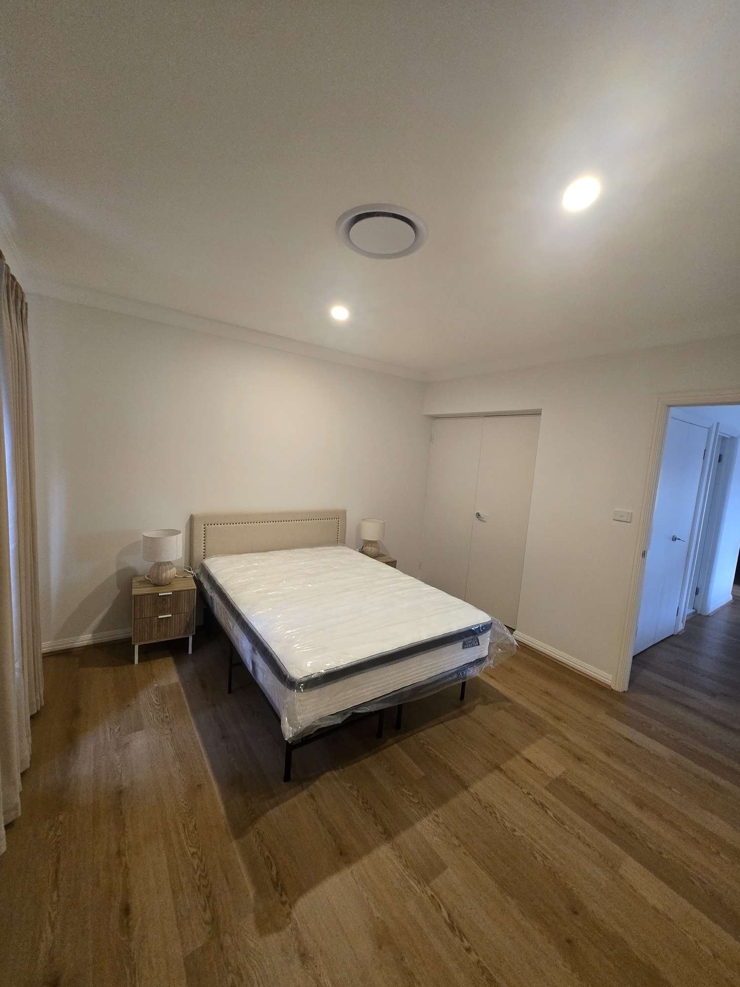 今日珀斯Lane Cove 北区独立house房间出租 Lane Cove 北区独立house房间出租