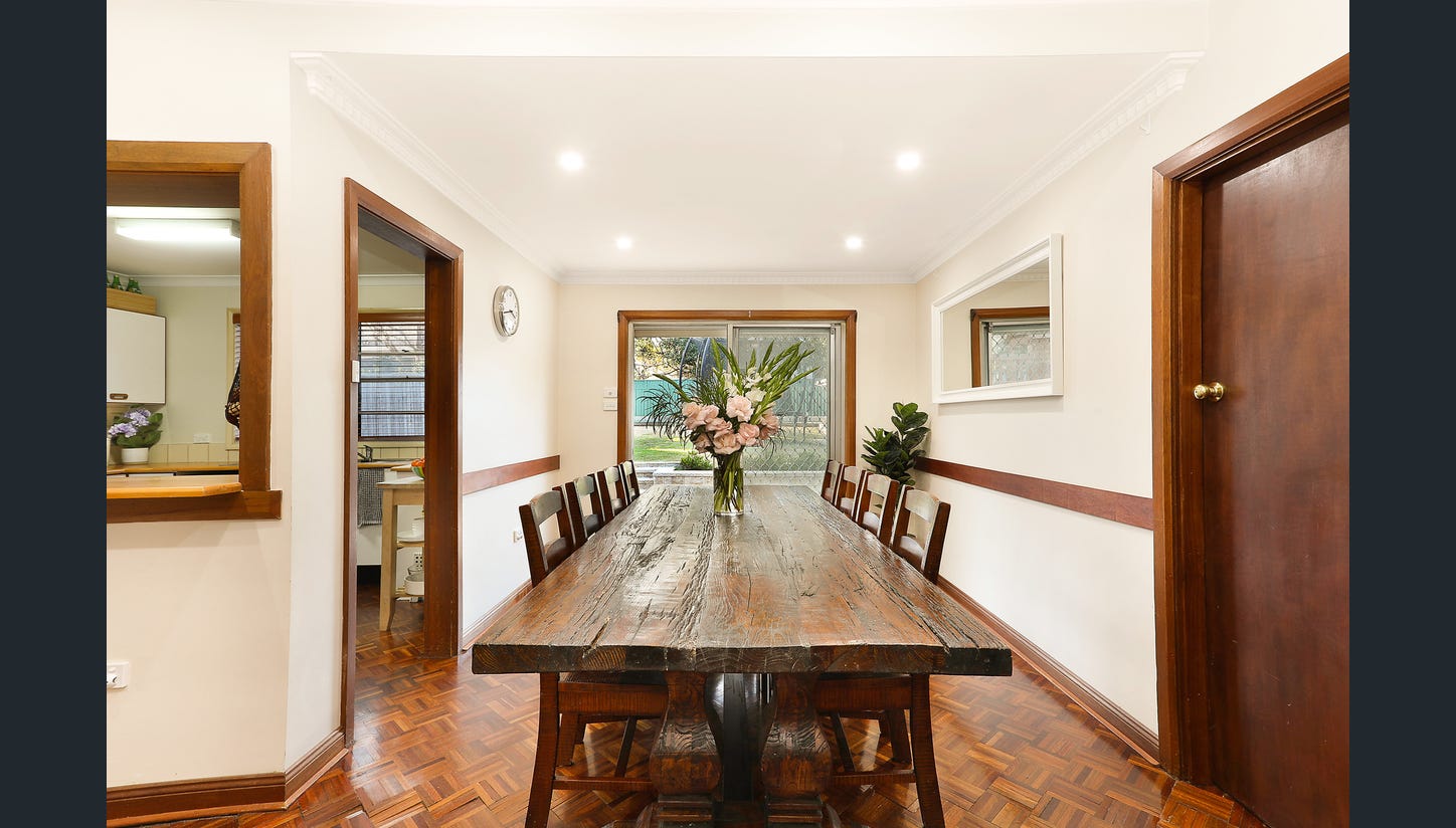 今日珀斯Strathfield House 整租 4房2卫2车位 适合家庭学生上班族合租 Strathfield House 整租 4房2卫2车位 适合家庭学生上班族合租