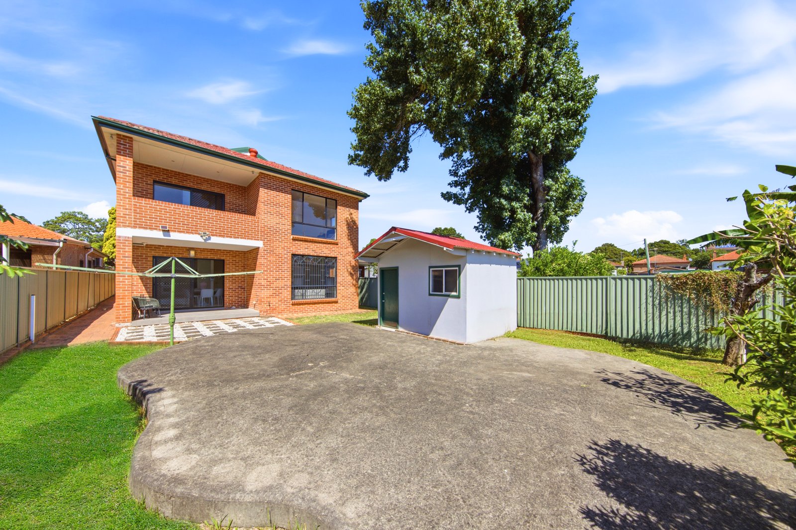 今日珀斯Campsie 宽敞的4房家庭住宅 Campsie 宽敞的4房家庭住宅
