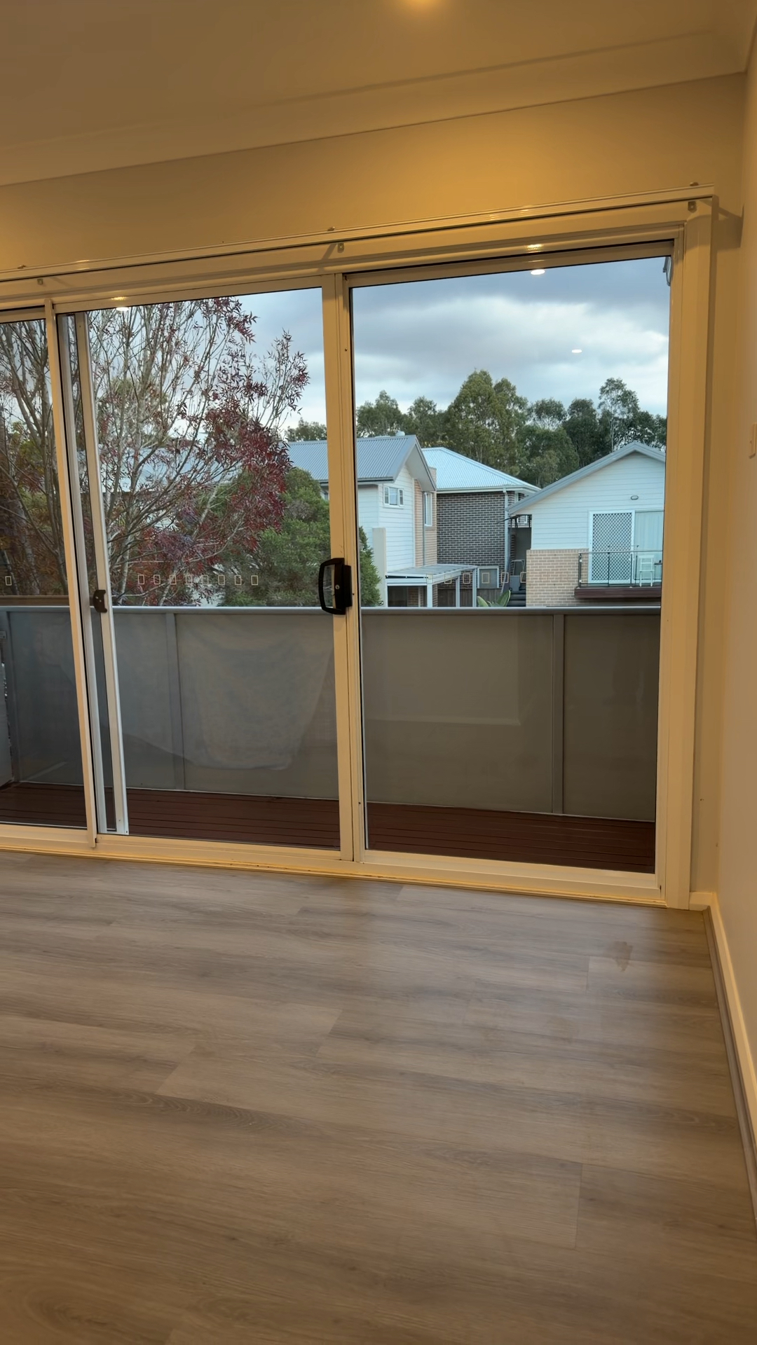 今日珀斯Rouse Hill 近新house单间出租超级近商场地铁站 Rouse Hill 近新house单间出租超级近商场地铁站