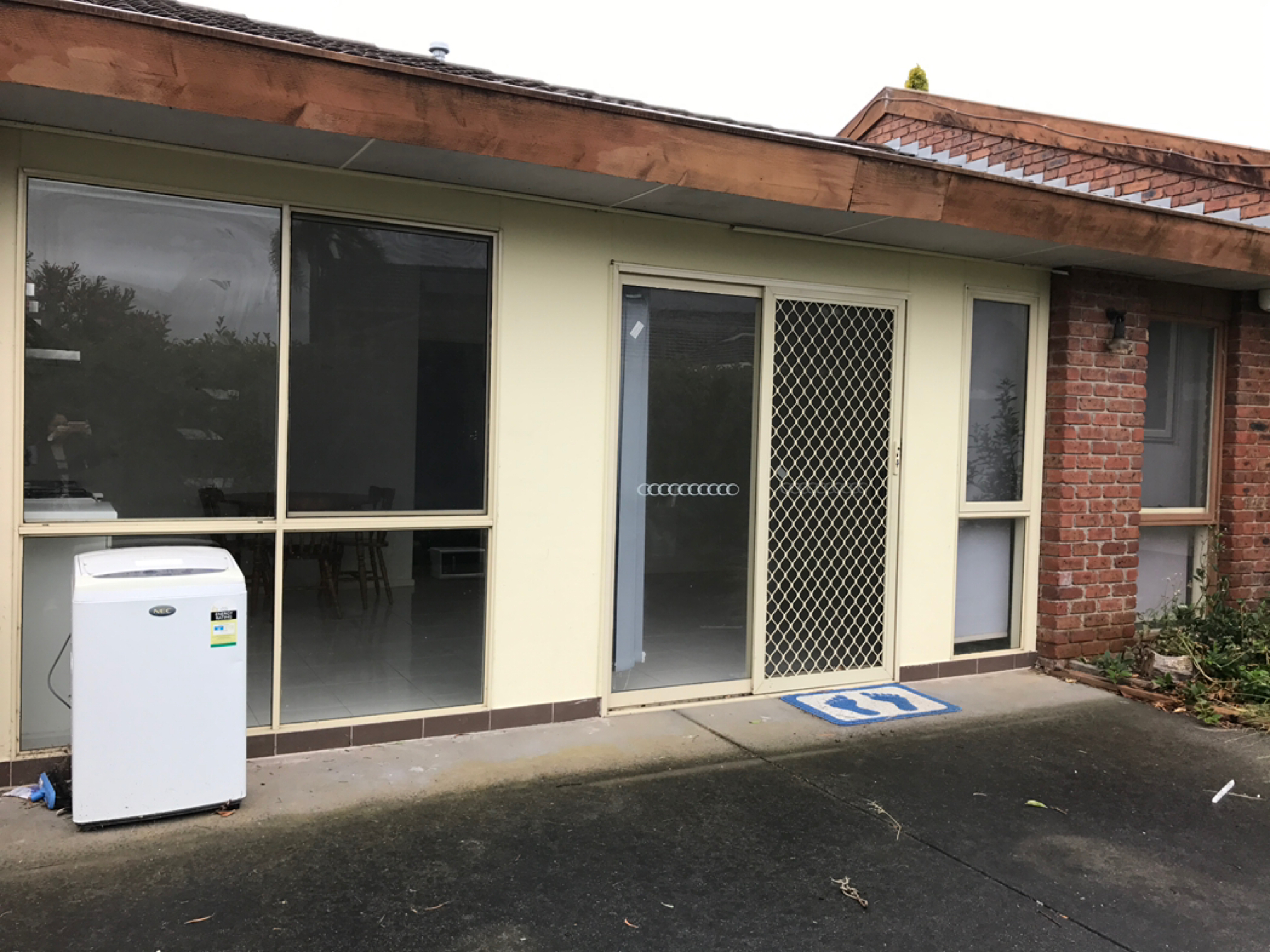 今日墨尔本Wantirna South 2 bedroom unit in Wantirna South 2 bedroom unit in