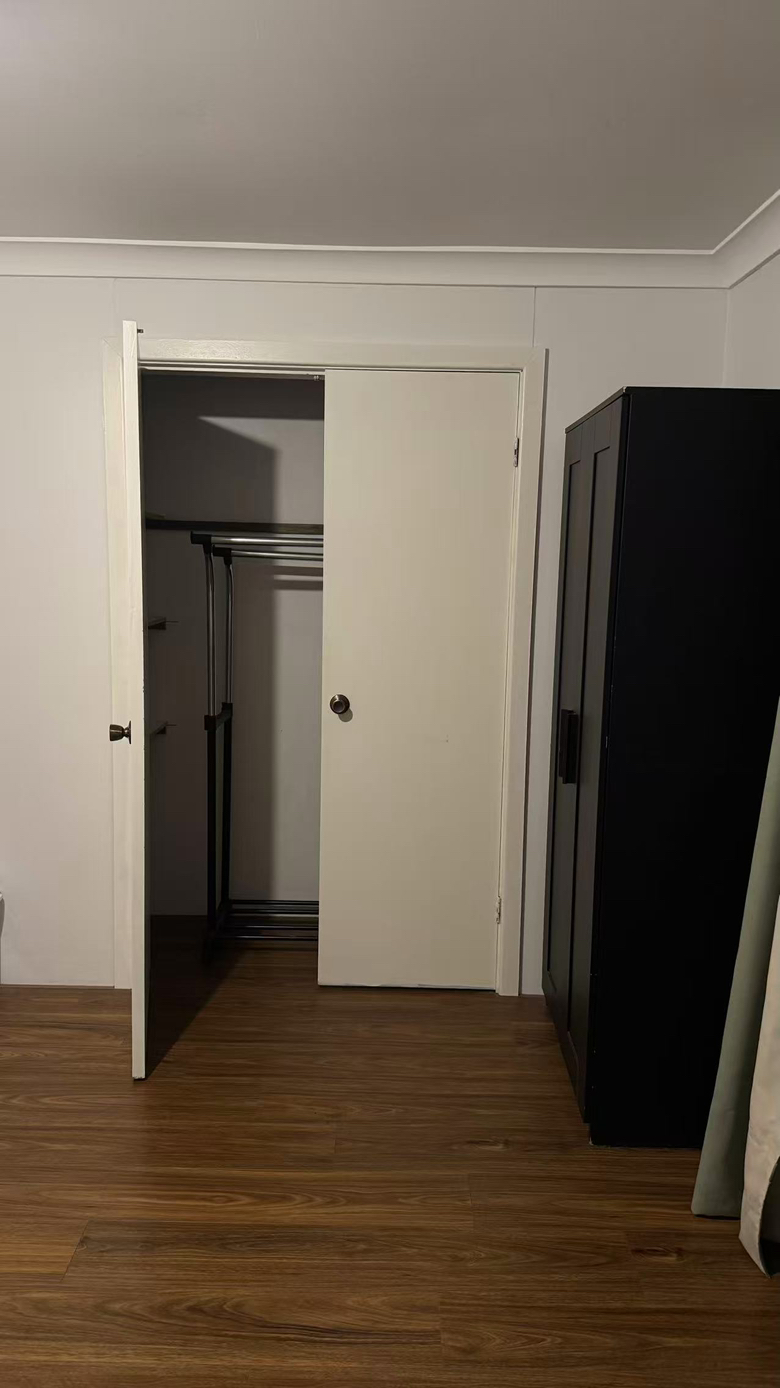 今日墨尔本Auburn 双砖House单间 220 Auburn 双砖House单间 220