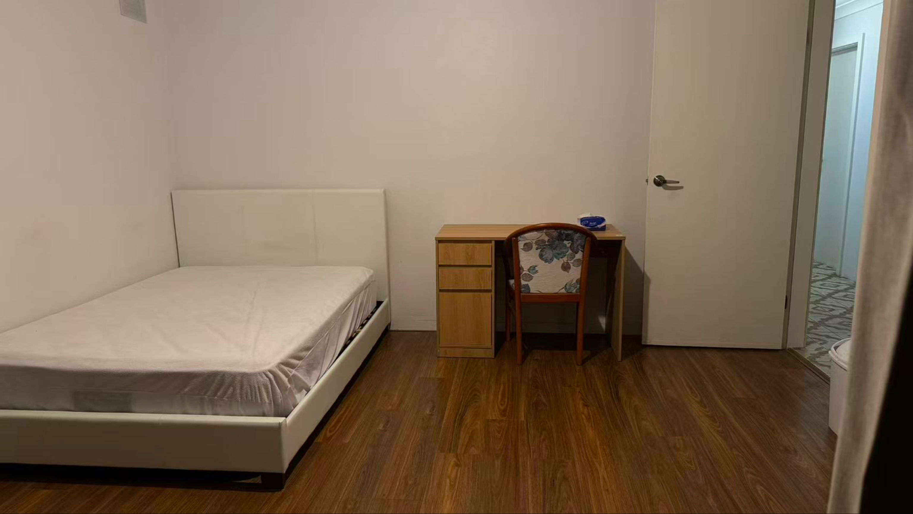 今日墨尔本Auburn 双砖House单间 220 Auburn 双砖House单间 220