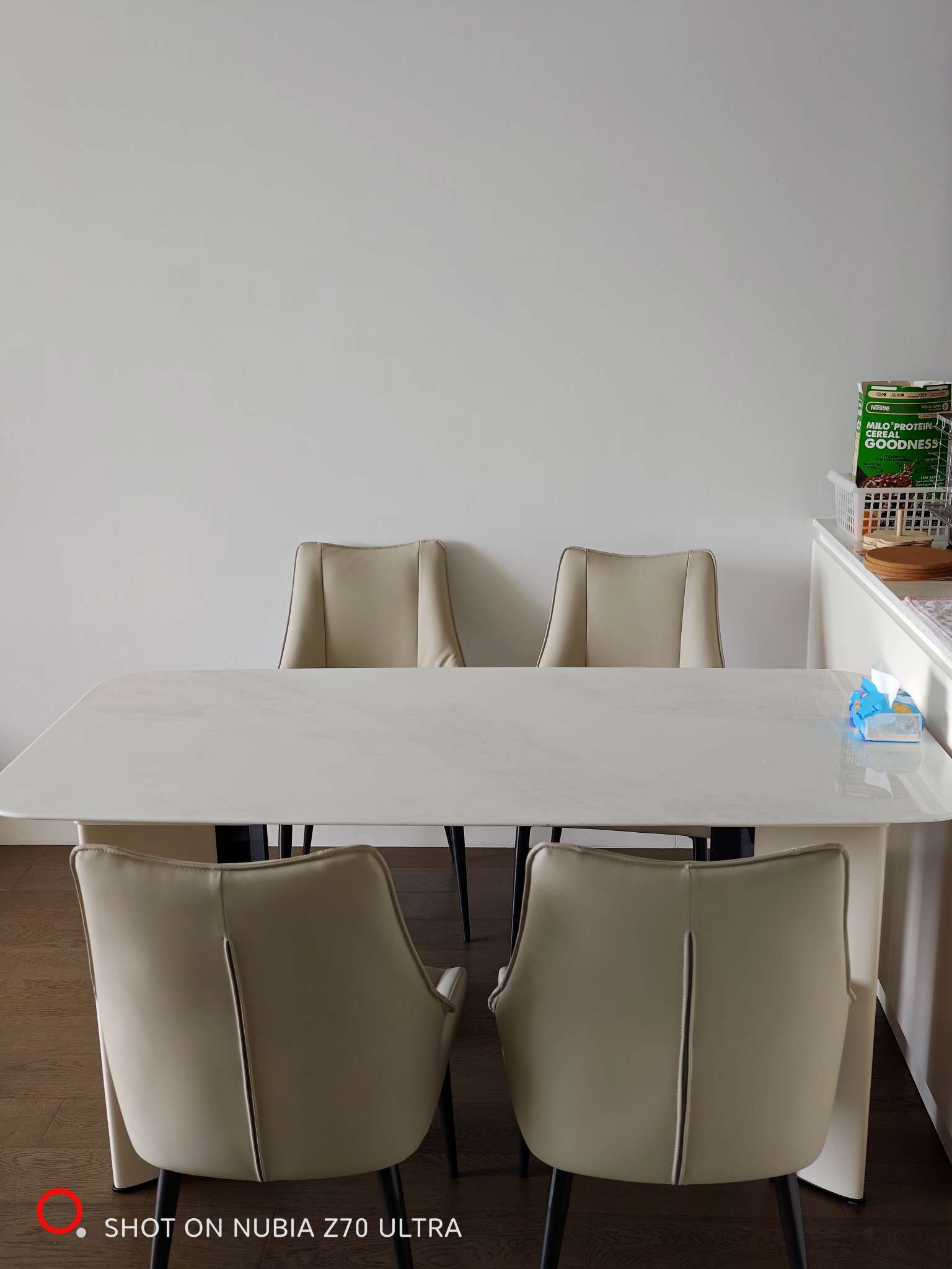 今日珀斯Hurstville 近新豪华Apartment主人套房招租 Hurstville 近新豪华Apartment主人套房招租