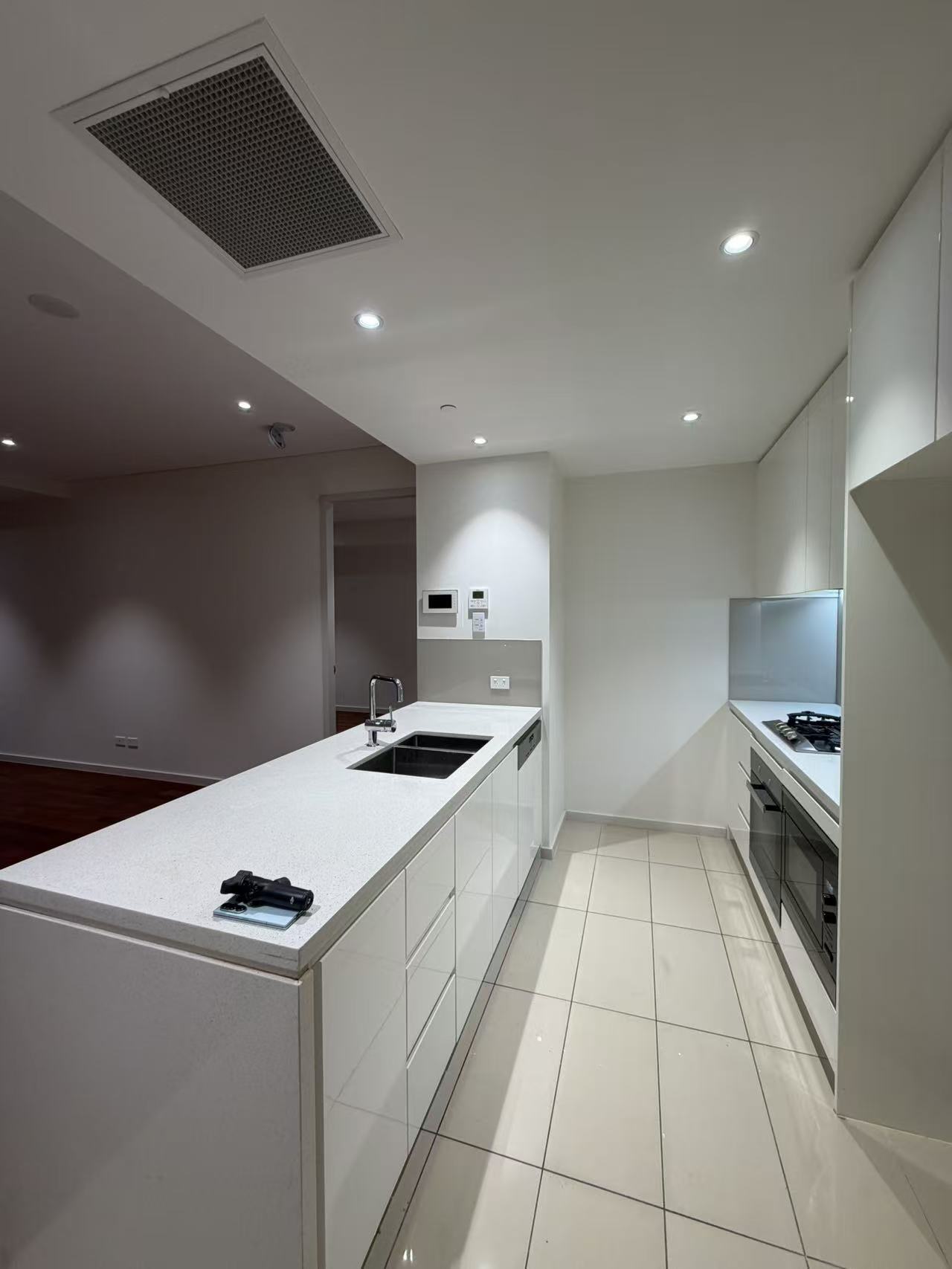 今日悉尼Burwood 优质两房公寓出租 近车站生活便利 Burwood 优质两房公寓出租 近车站生活便利