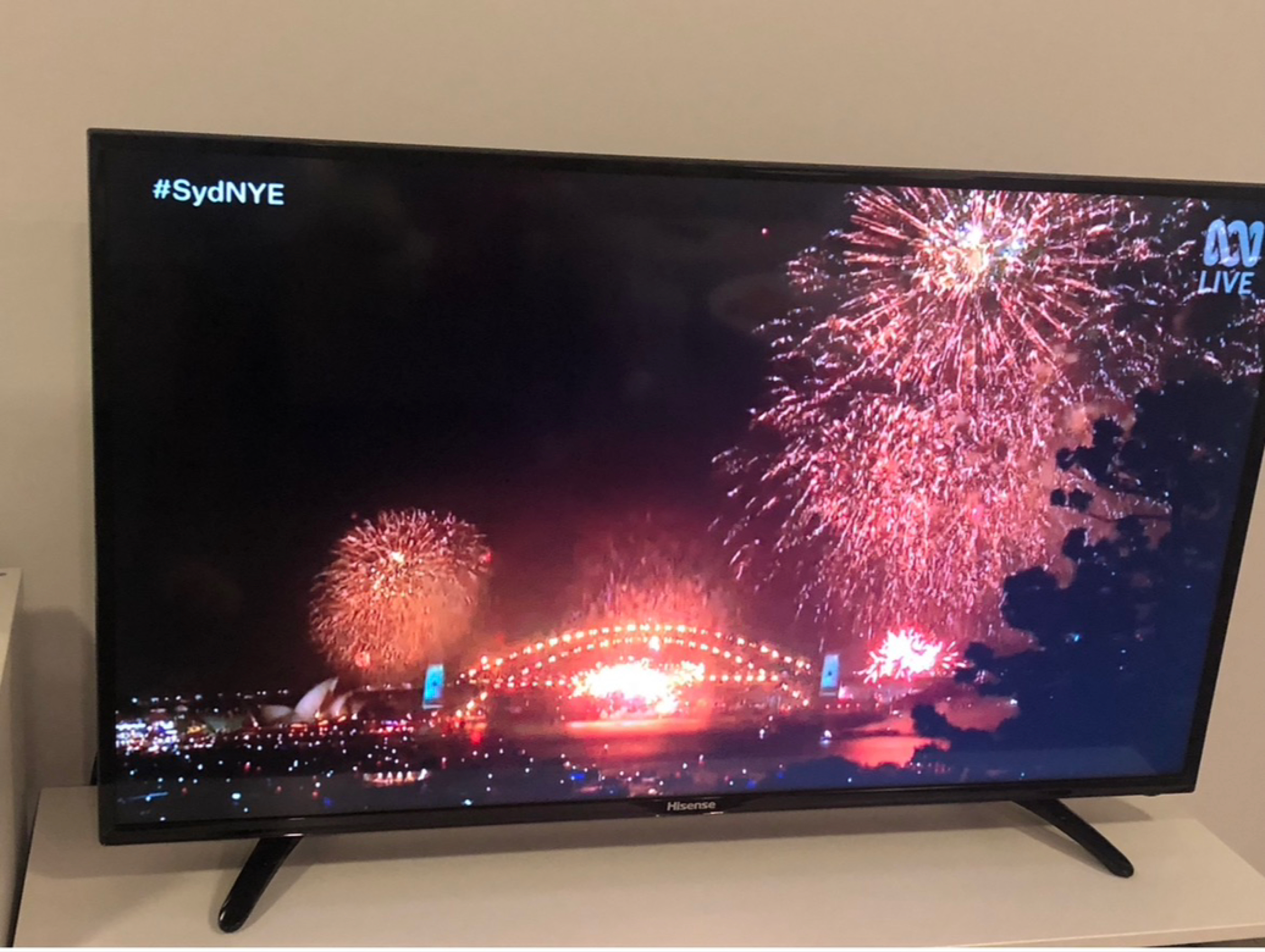 今日珀斯Smart TV Hisense 49 for sale Smart TV Hisense 49 for sale