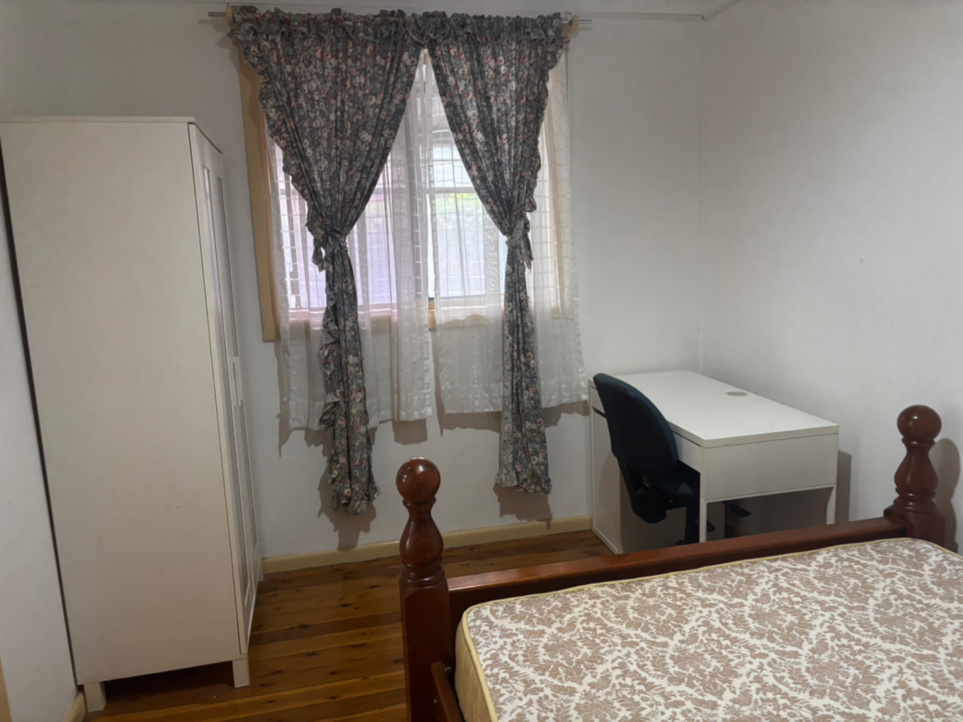 今日珀斯Birrong house 一房一厅出租独立进出 Birrong house 一房一厅出租独立进出
