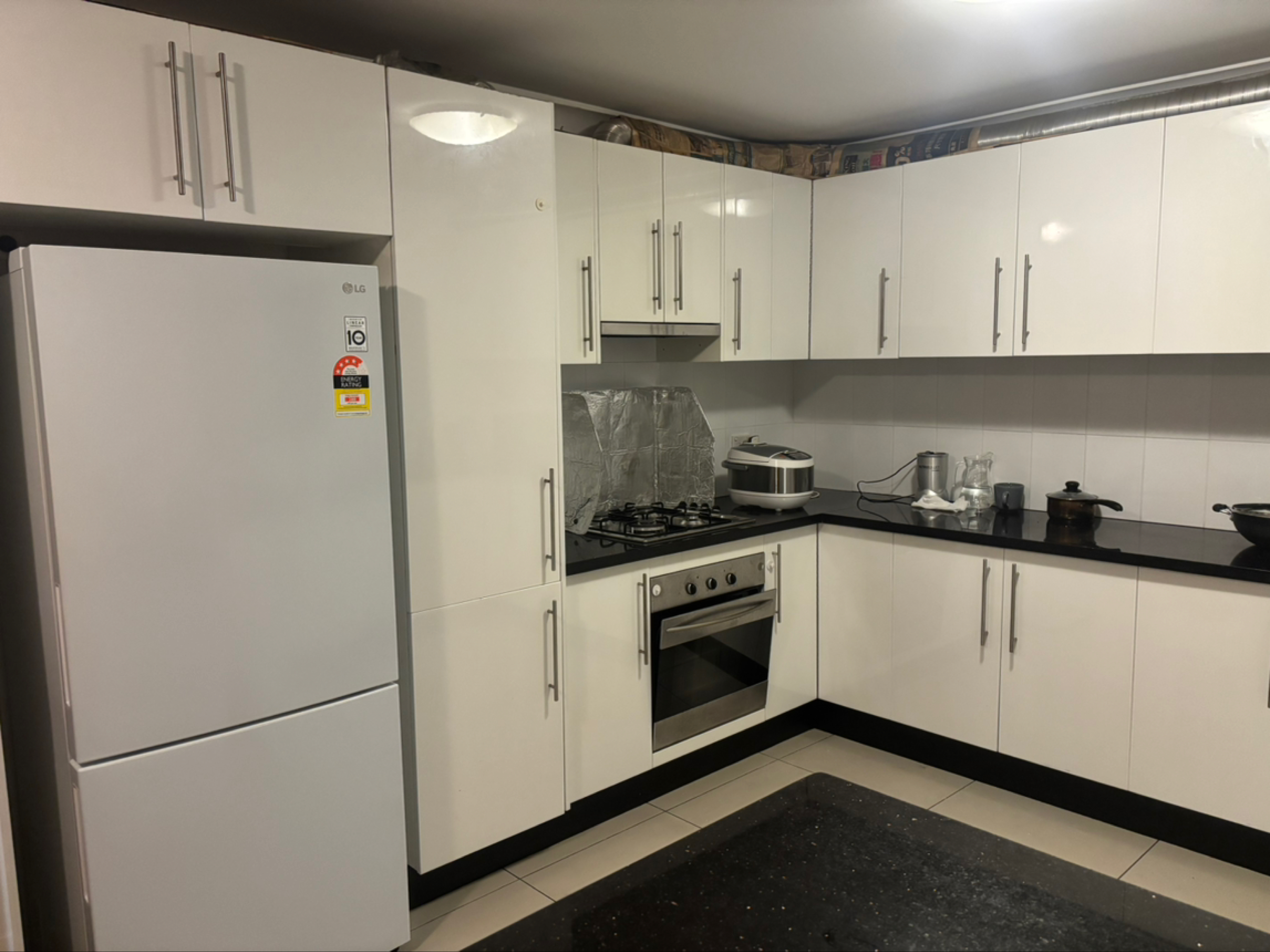 今日珀斯Bankstown townhouse 大房招租 Bankstown townhouse 大房招租