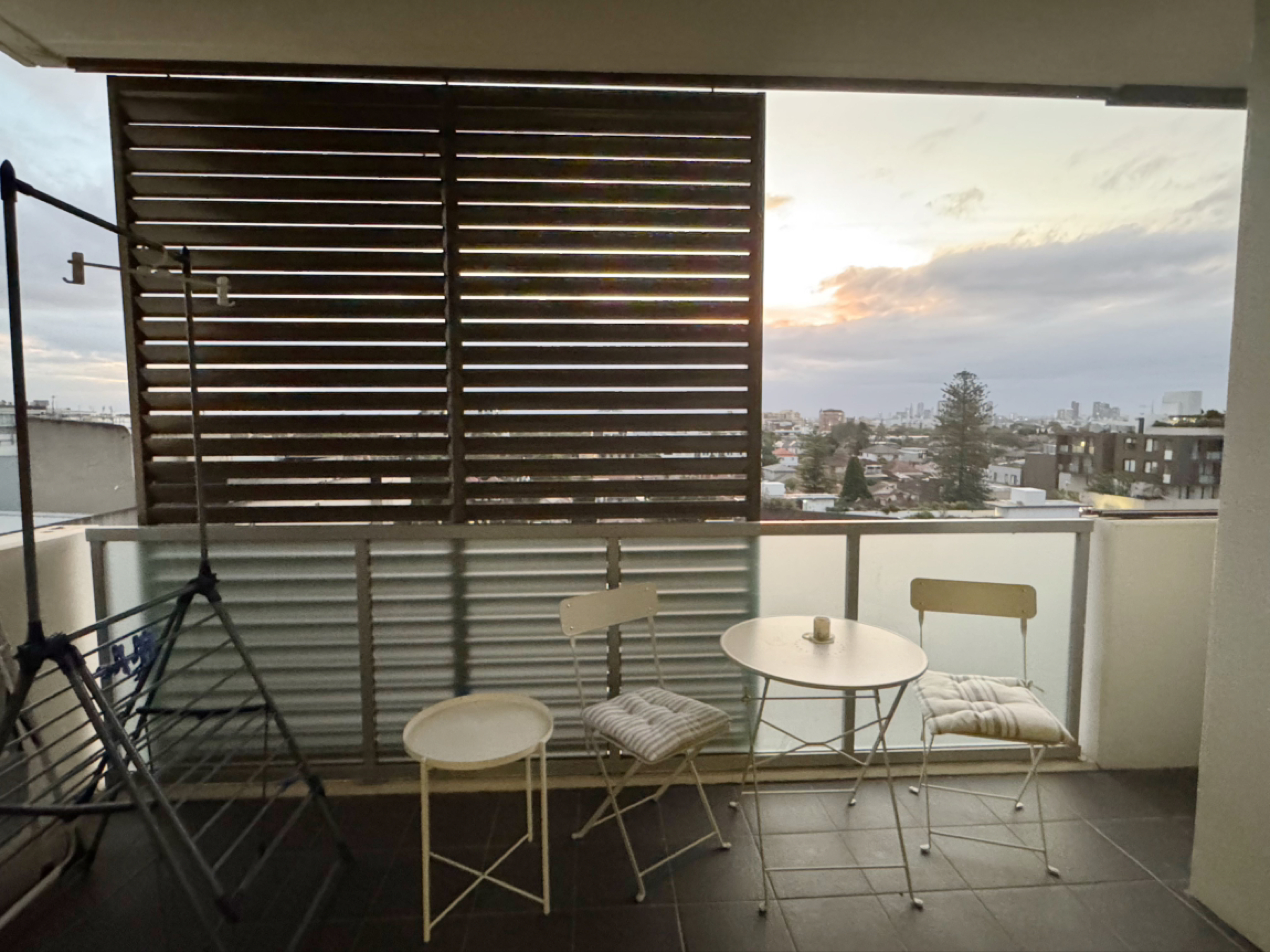 今日珀斯Burwood 短租高层公寓出租一室一厅交通便利设施齐全拎包入住 Burwood 短租高层公寓出租一室一厅交通便利设施齐全拎包入住