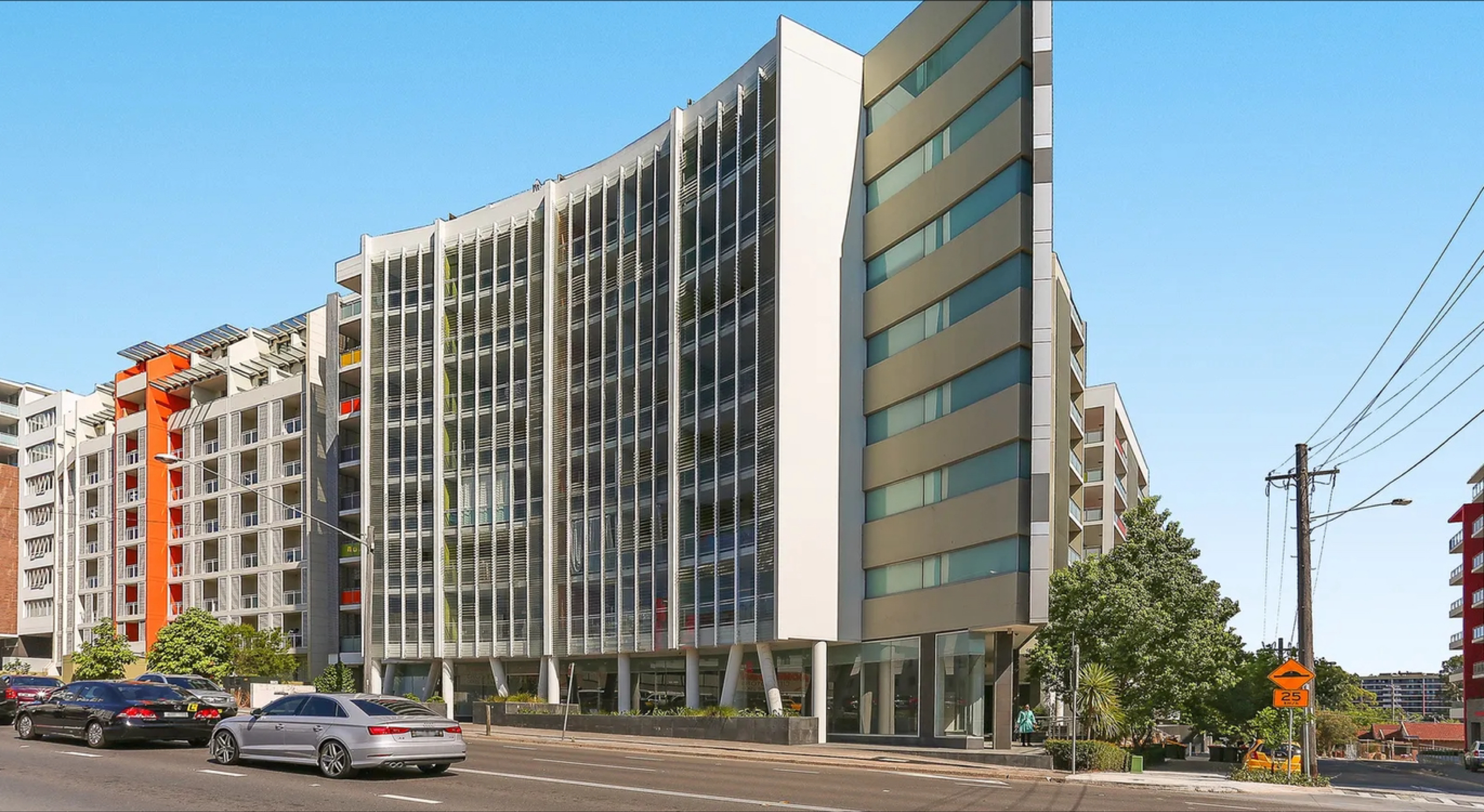 今日珀斯Strathfield 核心区豪华顶层1房公寓私人露台双车位 房东直租学生欢迎 Strathfield 核心区豪华顶层1房公寓私人露台双车位 房东直租学生欢迎