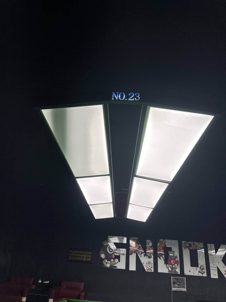 今日珀斯出售斯诺克无影球灯 大六片 出售斯诺克无影球灯 大六片