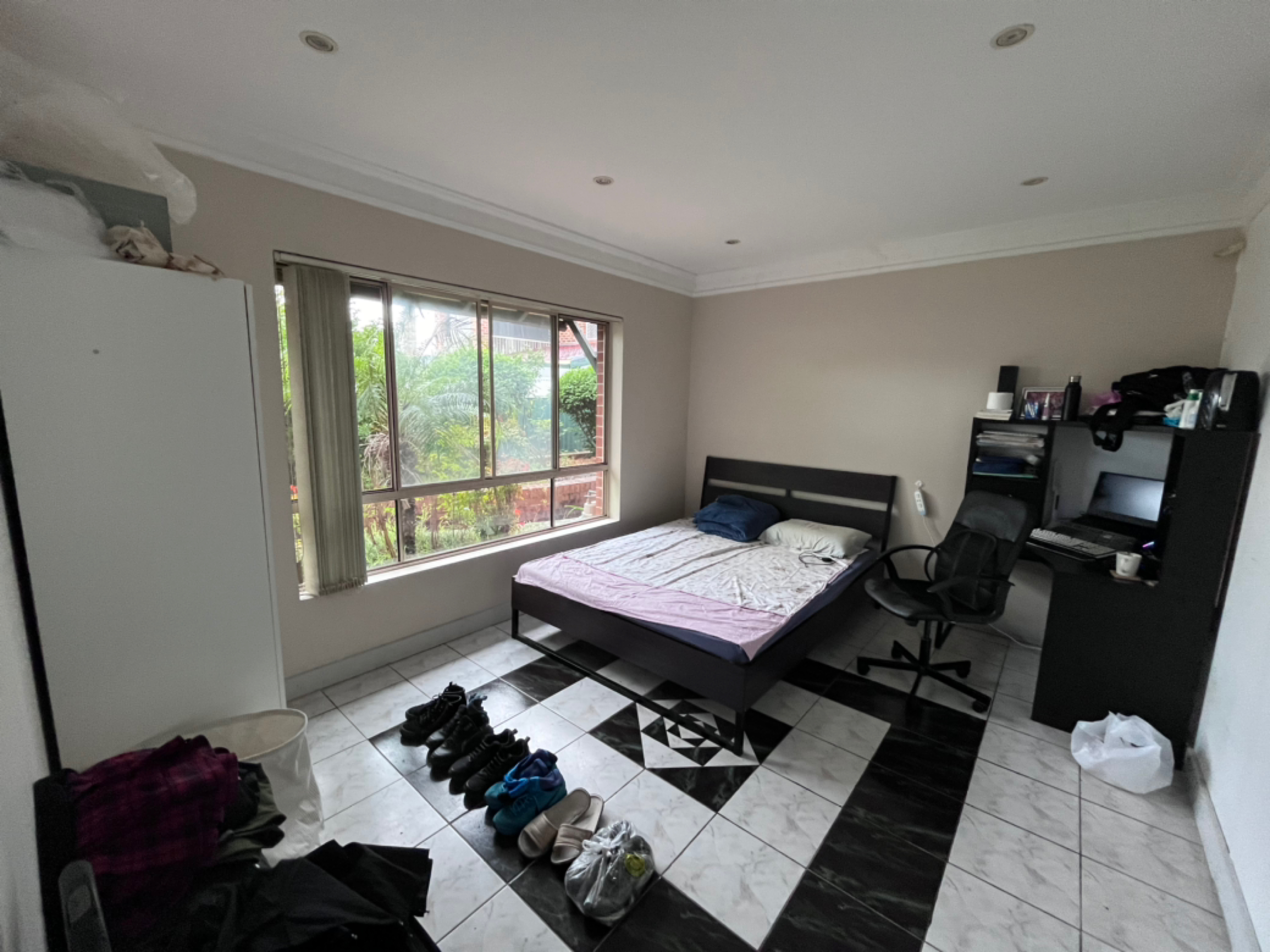 今日珀斯Burwood house次卧招租320pw Burwood house次卧招租320pw