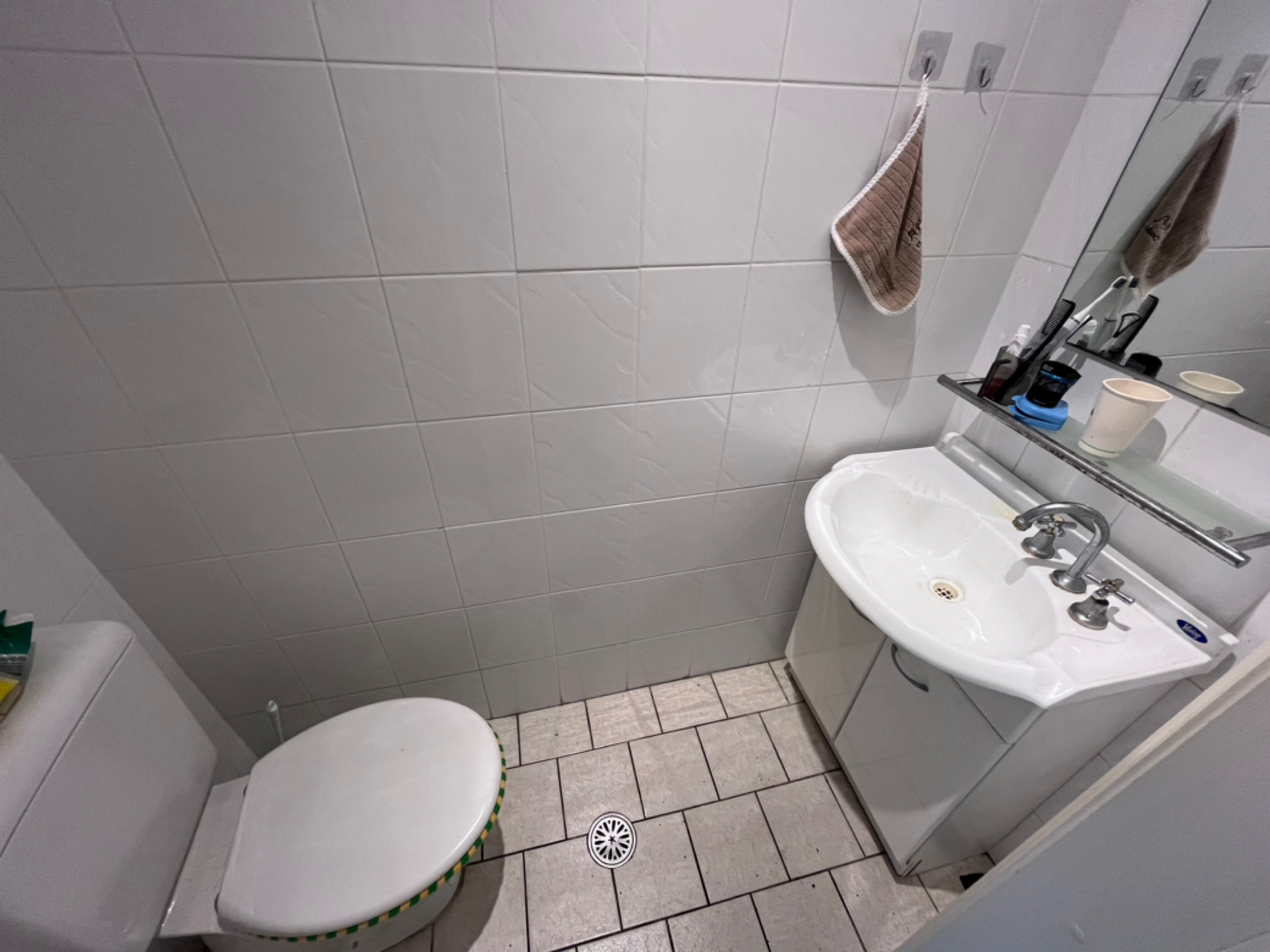 今日珀斯Burwood house次卧招租320pw Burwood house次卧招租320pw