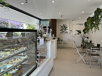 Dee Why  甜品咖啡小店转让设备齐全稳定客源接手即可营