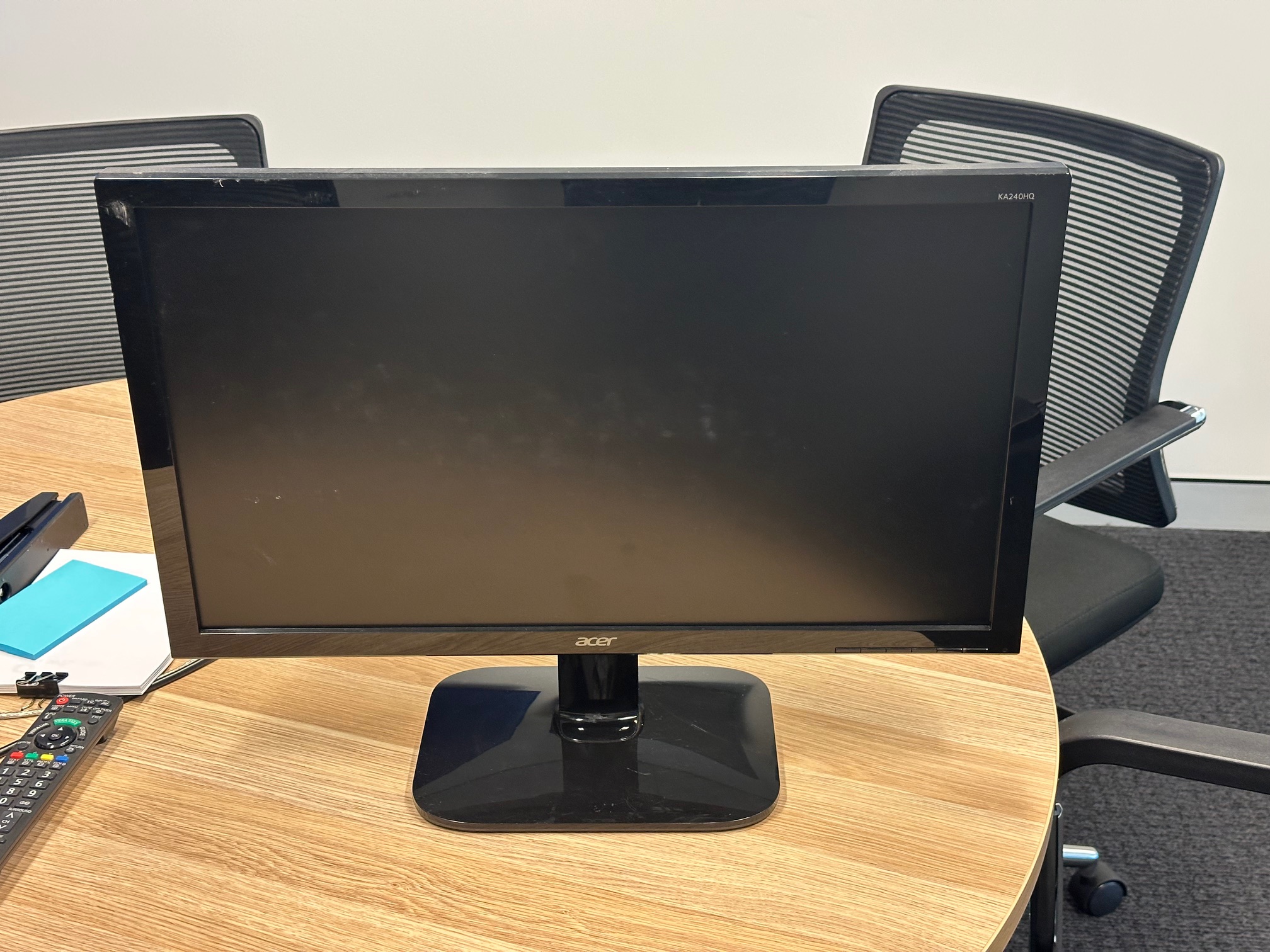 今日珀斯Acer 24 inch monitor Acer 24 inch monitor