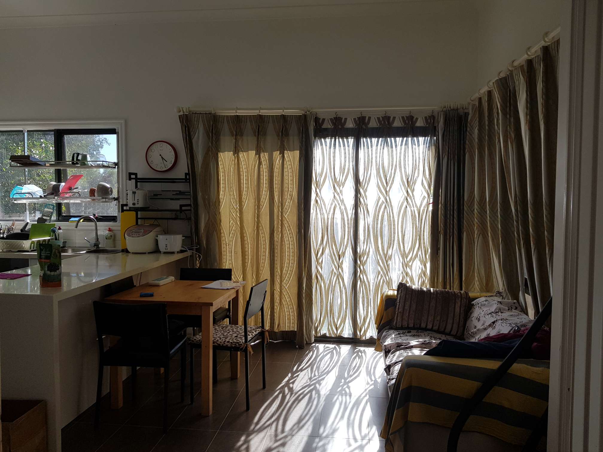 今日珀斯Burwood Deakin大学1号门对面 整租 Burwood Deakin大学1号门对面 整租