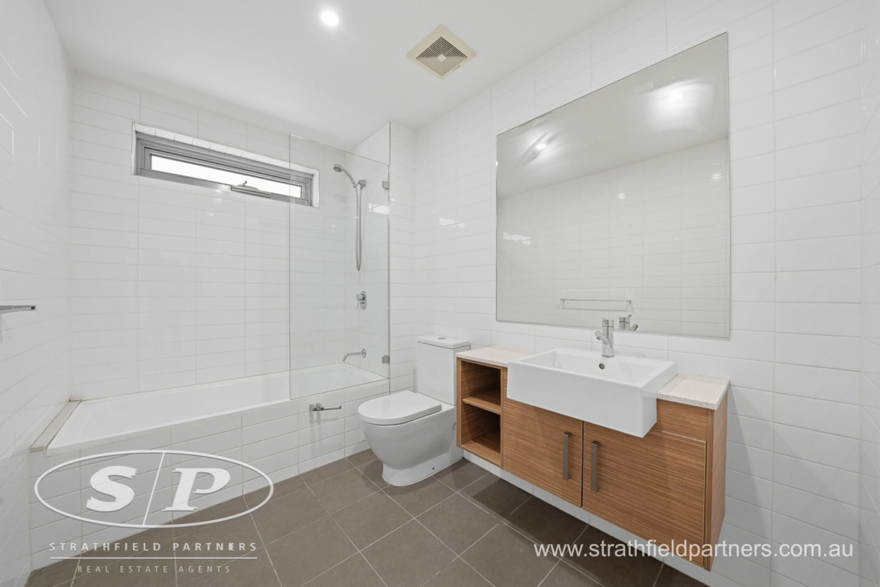 今日珀斯Strathfield 悉尼penthouse出租2b2b Strathfield 悉尼penthouse出租2b2b