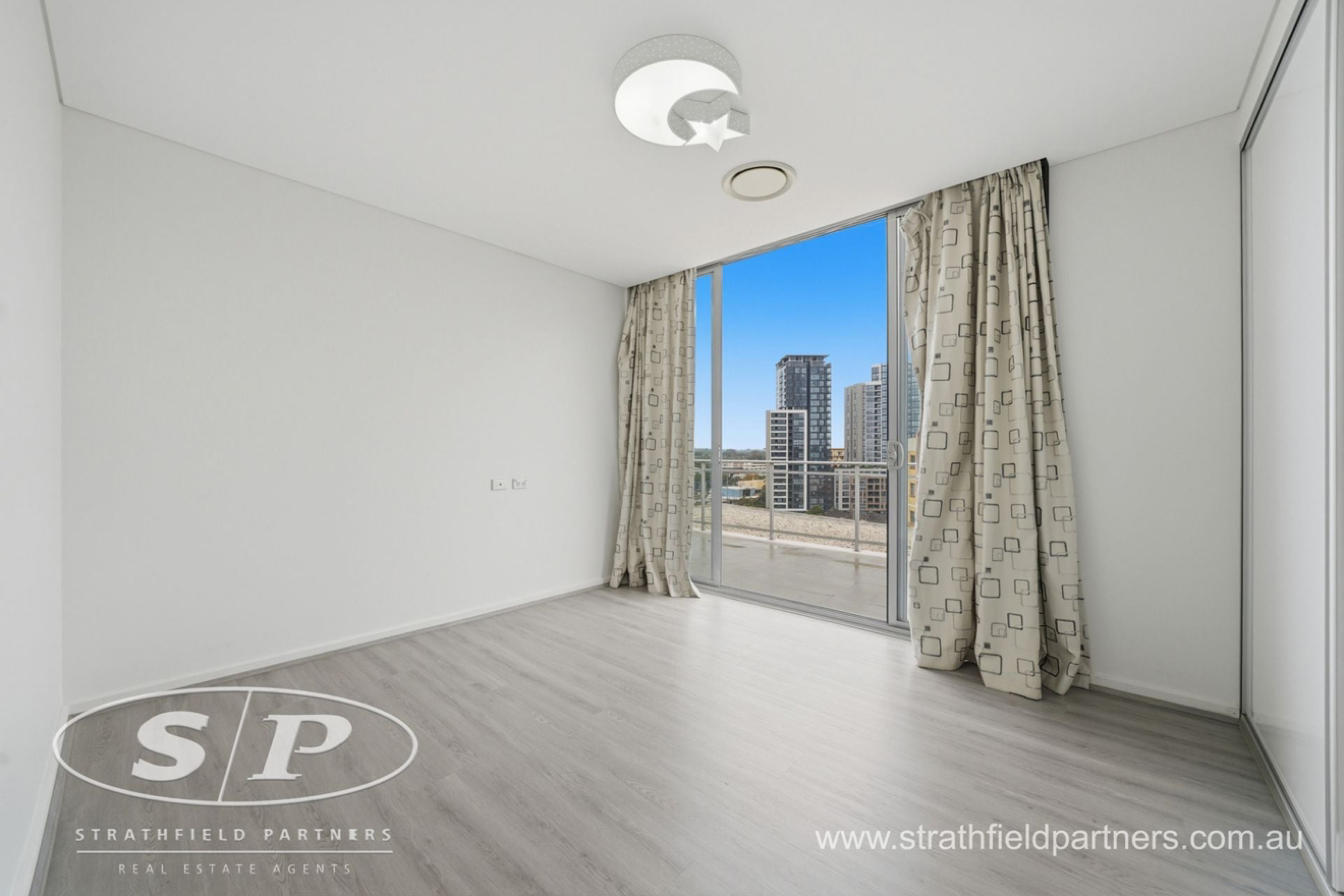 今日珀斯Strathfield 悉尼penthouse出租2b2b Strathfield 悉尼penthouse出租2b2b