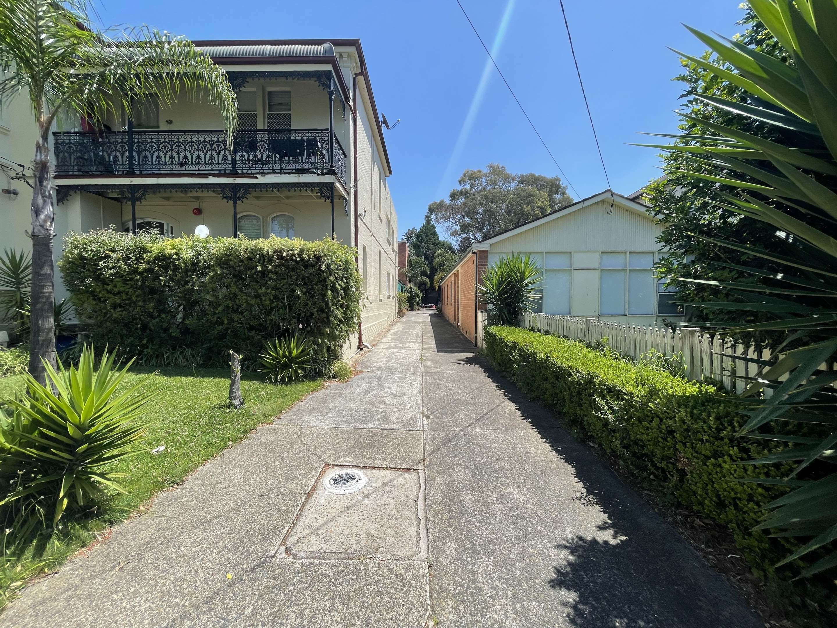 今日珀斯Burwood 单间招租Room 4 短租长租均可 230周 带家具 Burwood 单间招租Room 4 短租长租均可 230周 带家具