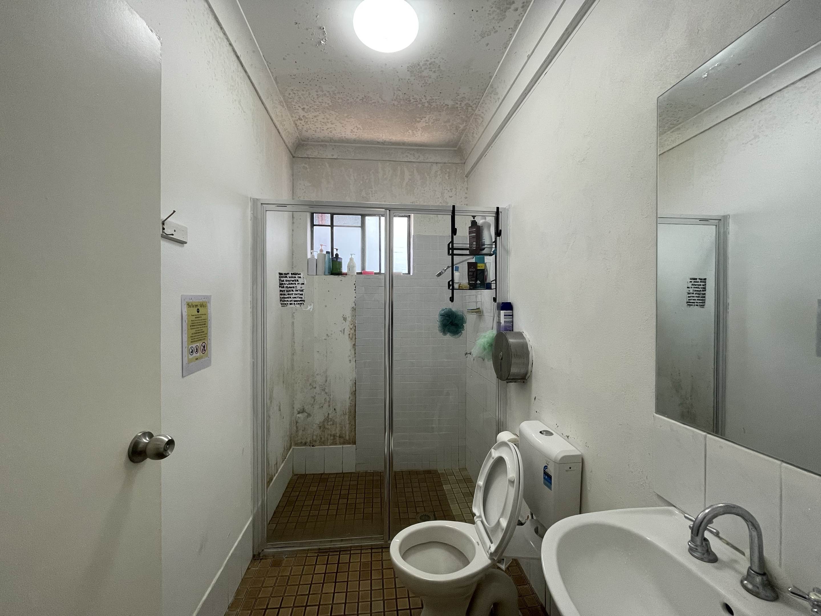 今日珀斯Burwood 单间招租Room 4 短租长租均可 230周 带家具 Burwood 单间招租Room 4 短租长租均可 230周 带家具