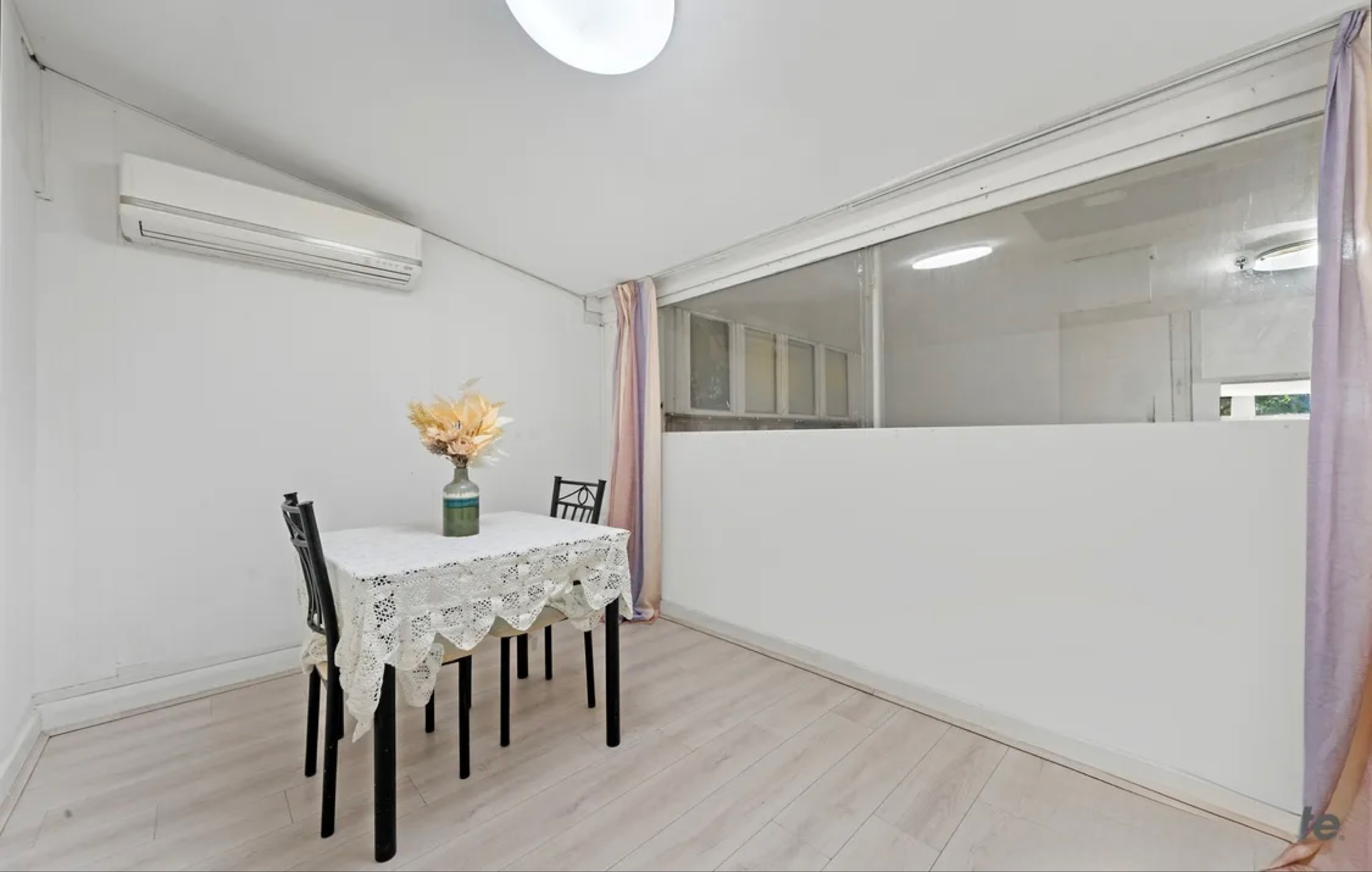 今日珀斯Campsie 四房大house包家具900 Campsie 四房大house包家具900