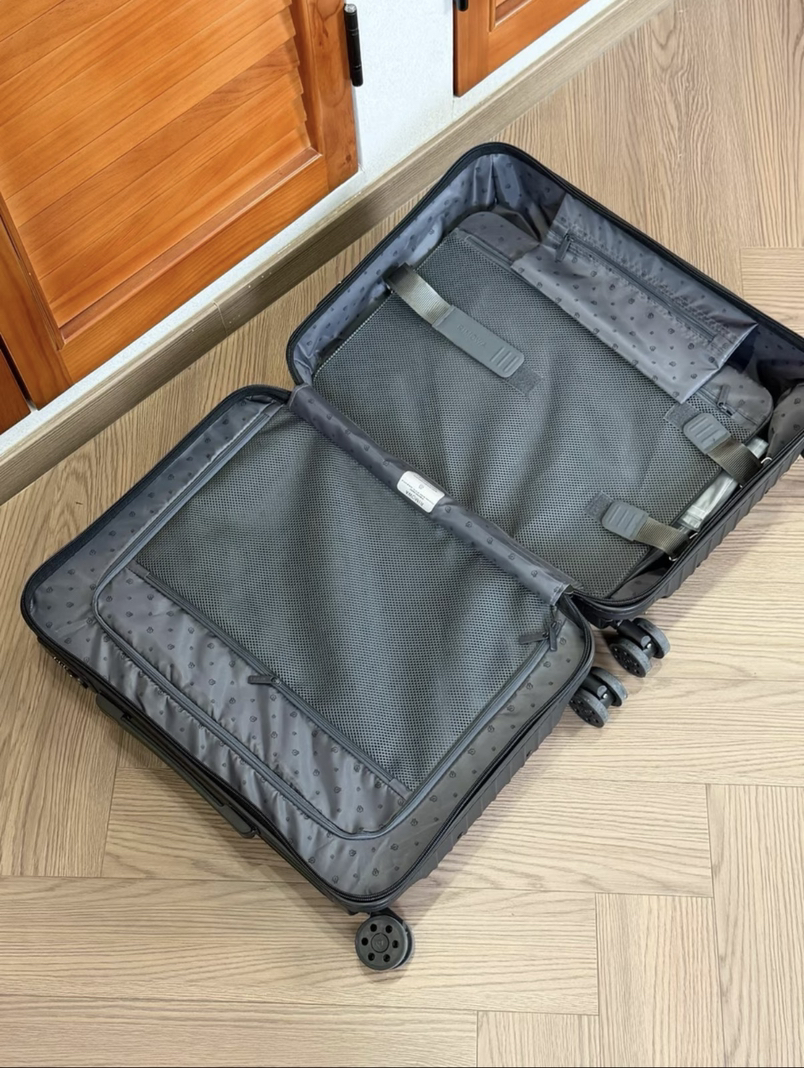 今日珀斯rimowa 20 登机箱 rimowa 20 登机箱