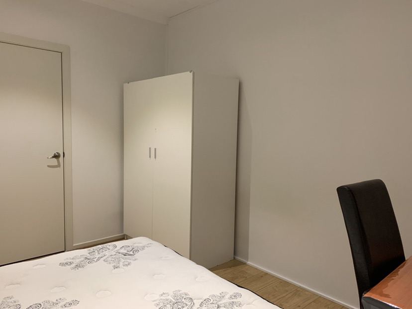 今日珀斯Burwood 步行七分钟至迪肯近新双层town house楼下干净明亮一大单间即可入住 Burwood 步行七分钟至迪肯近新双层town house楼下干净明亮一大单间即可入住