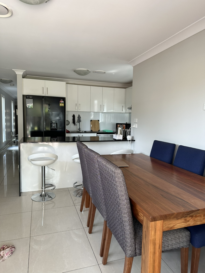 今日墨尔本Blacktown 三房二厅双层house单间出租B Blacktown 三房二厅双层house单间出租B