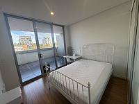 Burwood  中心2房公寓包家具