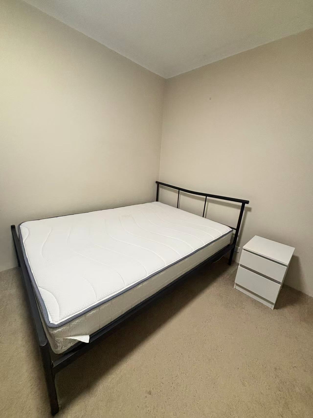 今日珀斯Macquarie Park 购物旁2房620一周整租带家具电器 Macquarie Park 购物旁2房620一周整租带家具电器