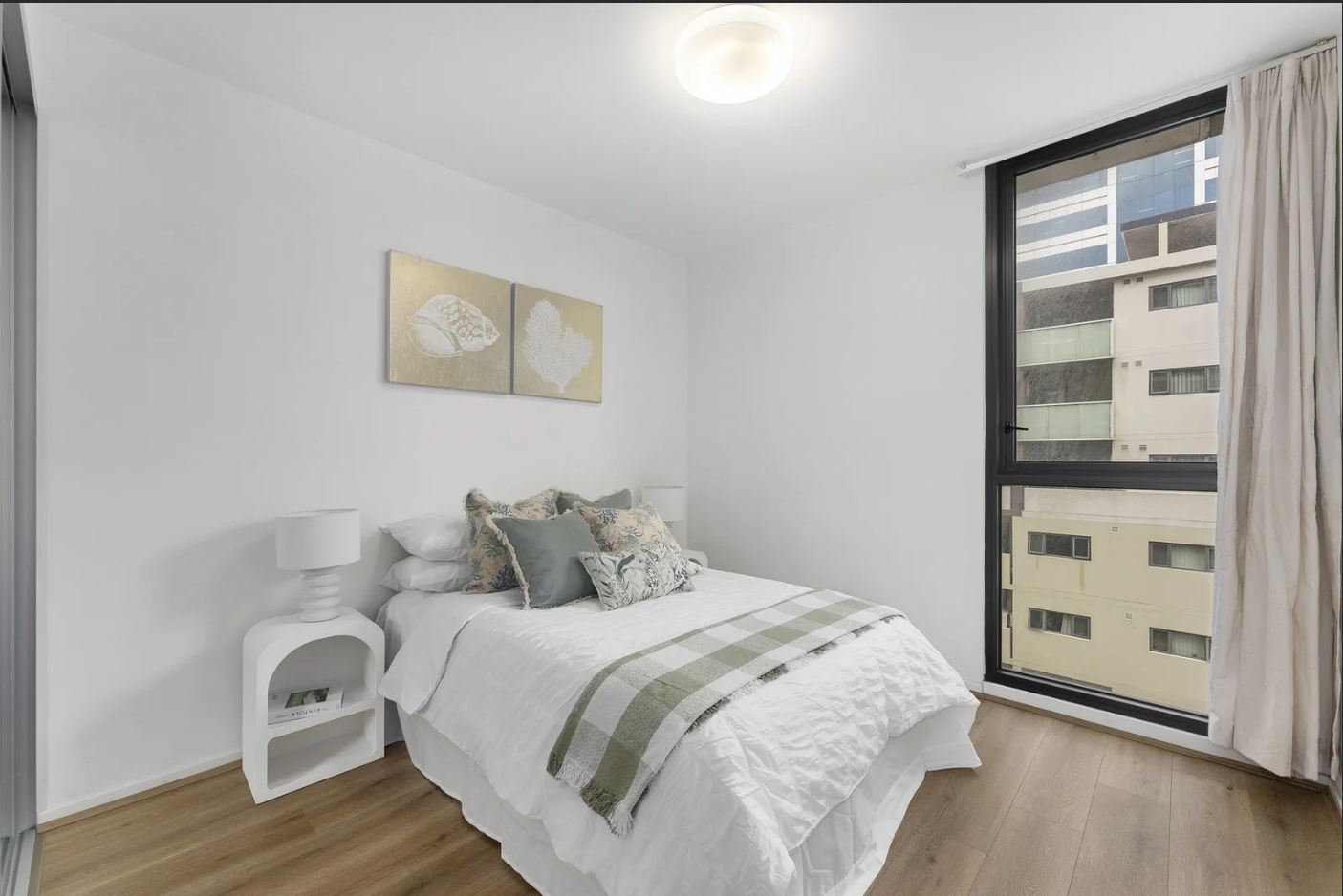 今日珀斯Hurstville 核心地段 步行火车站Westfield 2房2卫带车位 仅830周 Hurstville 核心地段 步行火车站Westfield 2房2卫带车位 仅830周