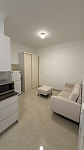 Burwood  新装修一房一卫 granny flat 近一切设施