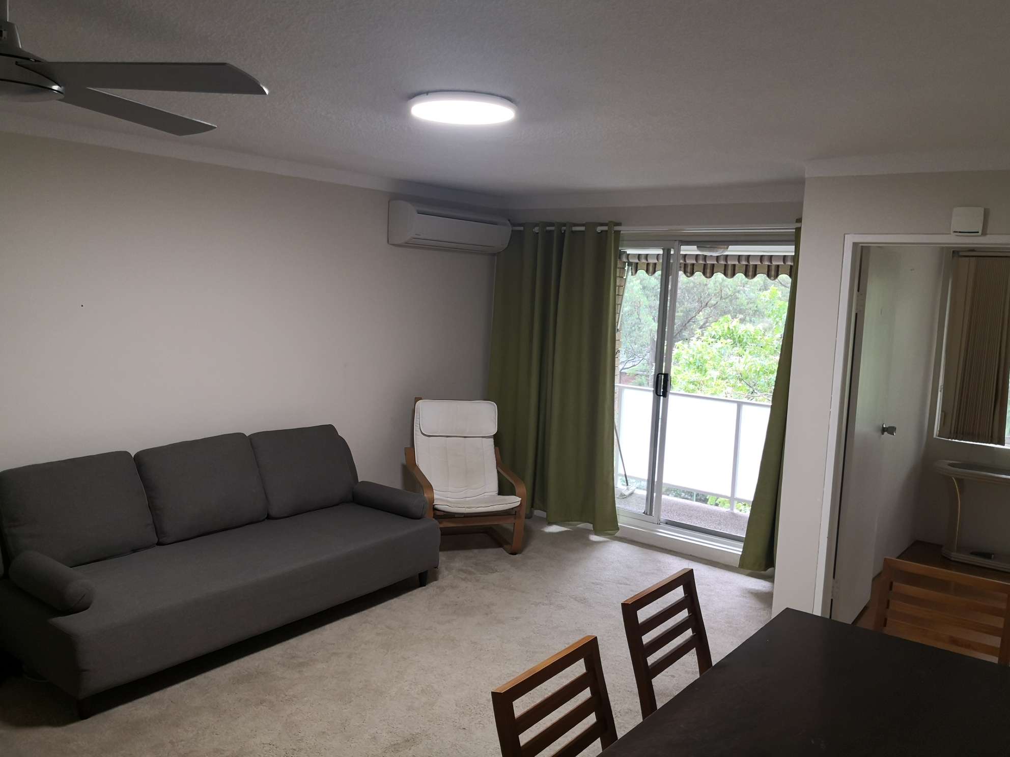 今日墨尔本Macquarie Park shopping center 旁2房整租620一周带家具电器 Macquarie Park shopping center 旁2房整租620一周带家具电器