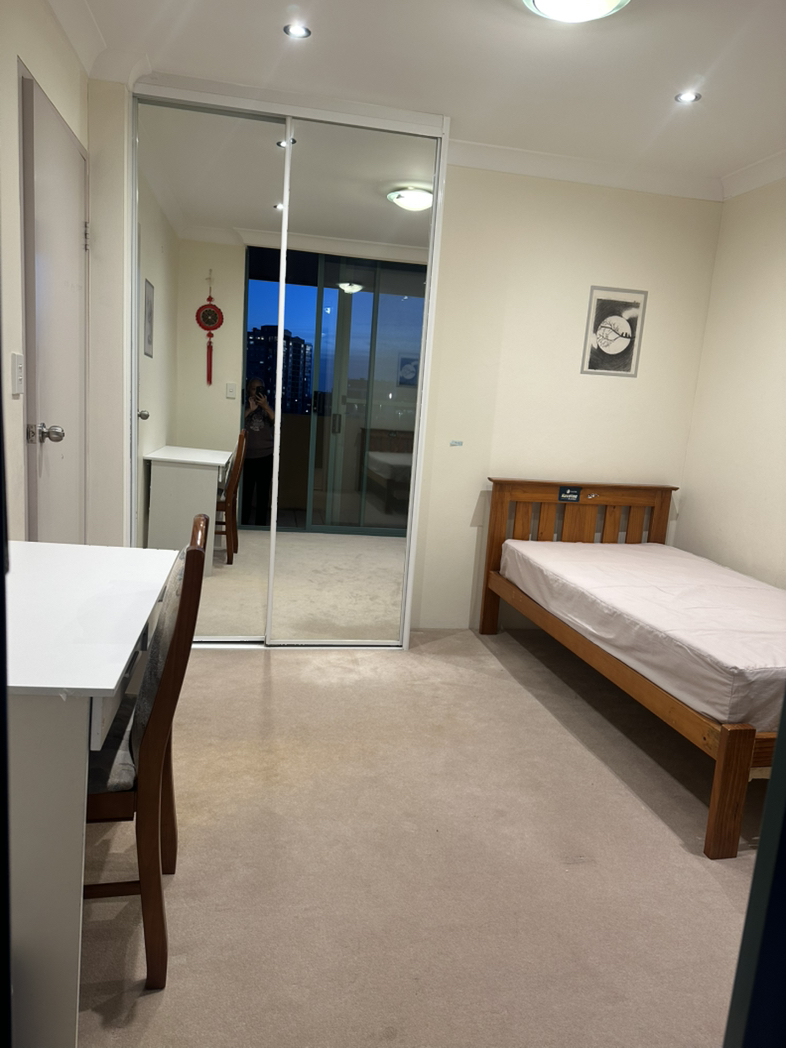 今日墨尔本Hurstville 减租招租离车站两百米复式公寓三房三卫一单间出租独立卫生间包所有单共住两人 Hurstville 减租招租离车站两百米复式公寓三房三卫一单间出租独立卫生间包所有单共住两人
