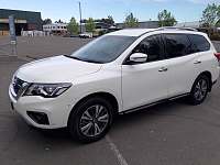 回国售2019年购入的Nissan  pathfinder 高配版一手好车主