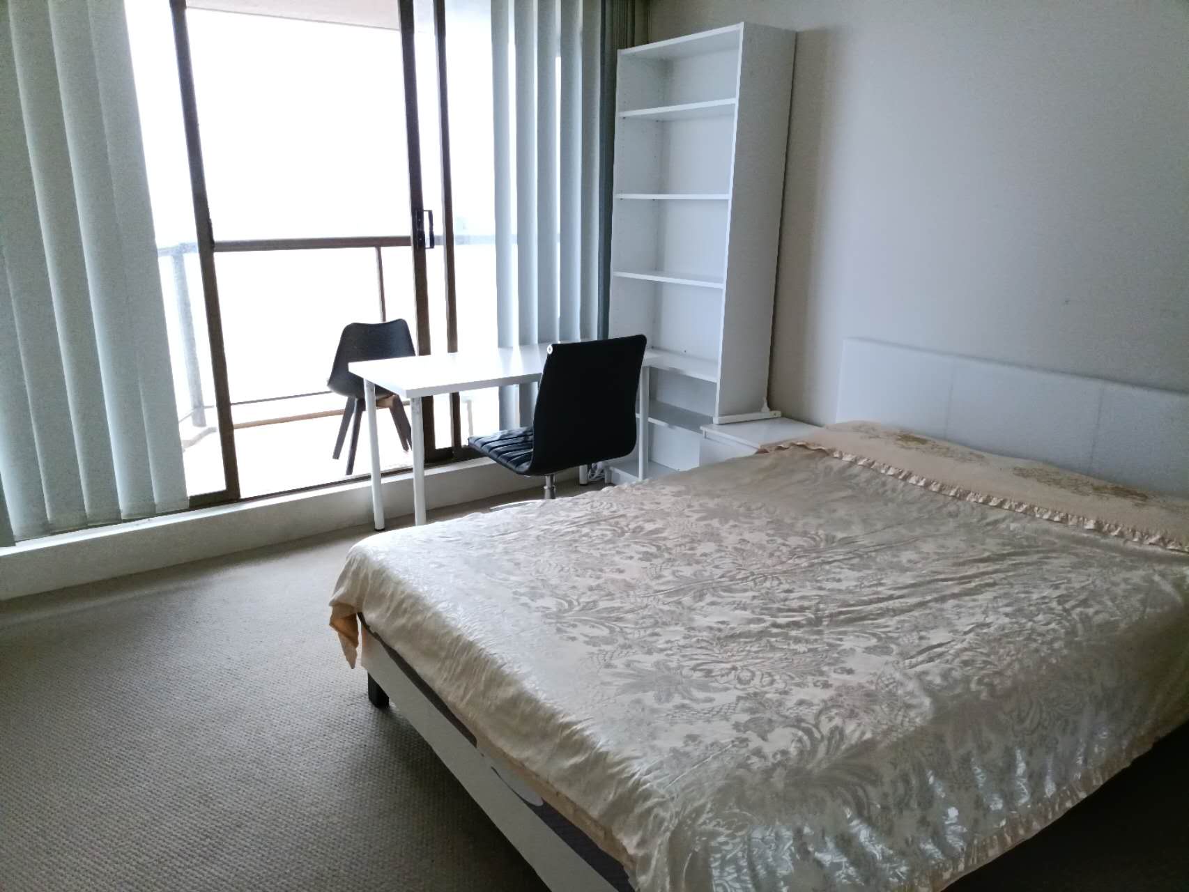 今日悉尼Sydney 房东直租CBD中心3室2卫酒店式公寓可整租分租长租短租 Sydney 房东直租CBD中心3室2卫酒店式公寓可整租分租长租短租