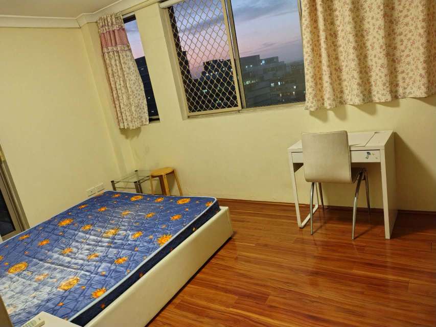 今日墨尔本Hurstville 高层複式雅博文主卧带卫生间 Hurstville 高层複式雅博文主卧带卫生间